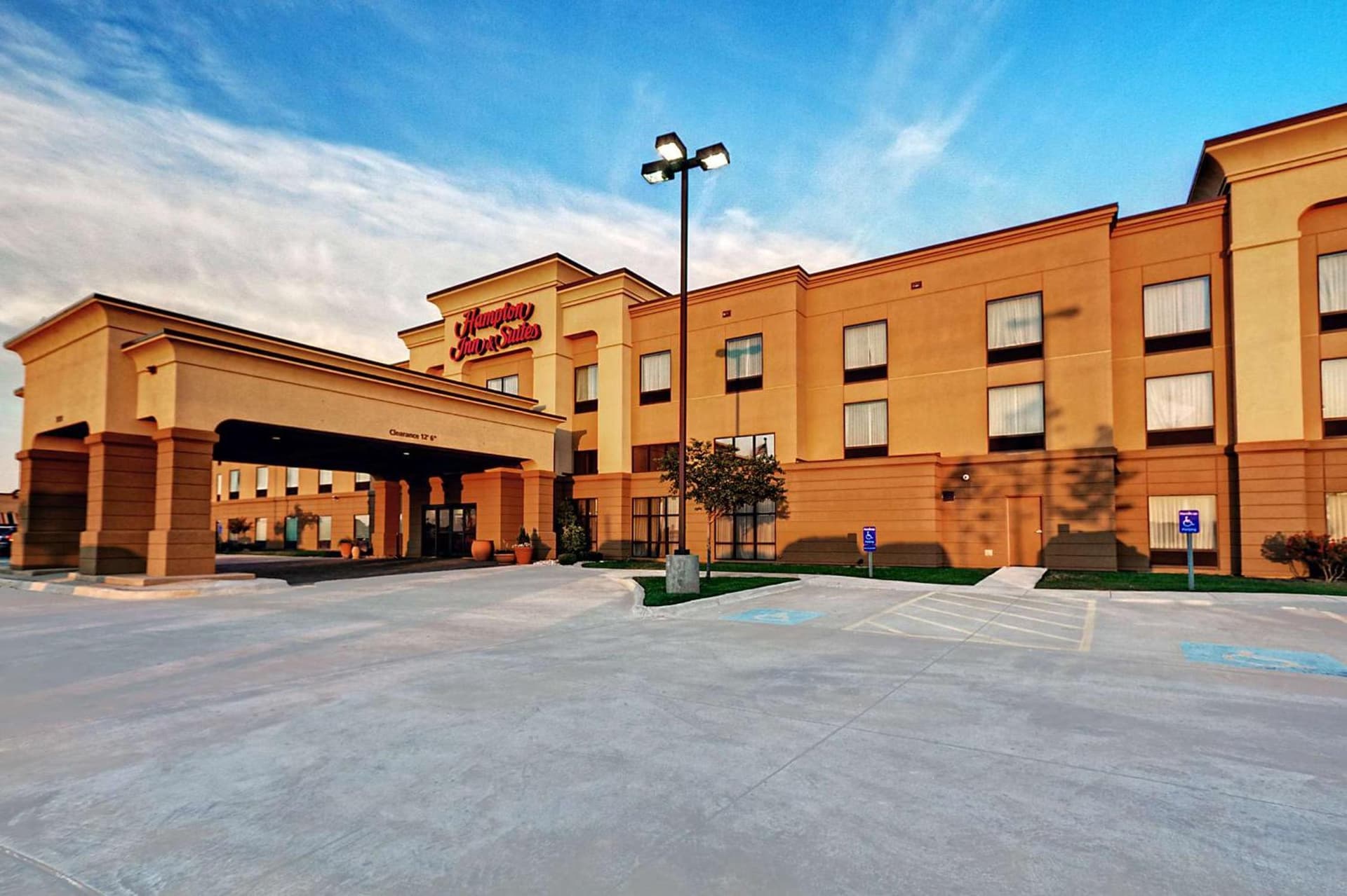 Hampton Inn & Suites Altus — hotel in Altus, Oklahoma