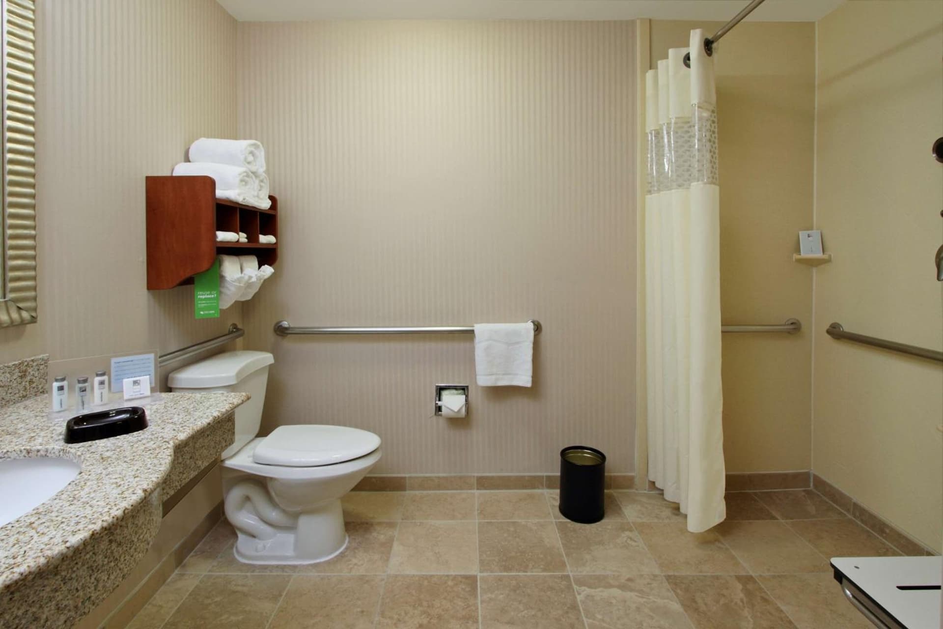Hampton by Hilton Austin South - I-35 & Ben White property views in Austin, TX — gallery photo 3