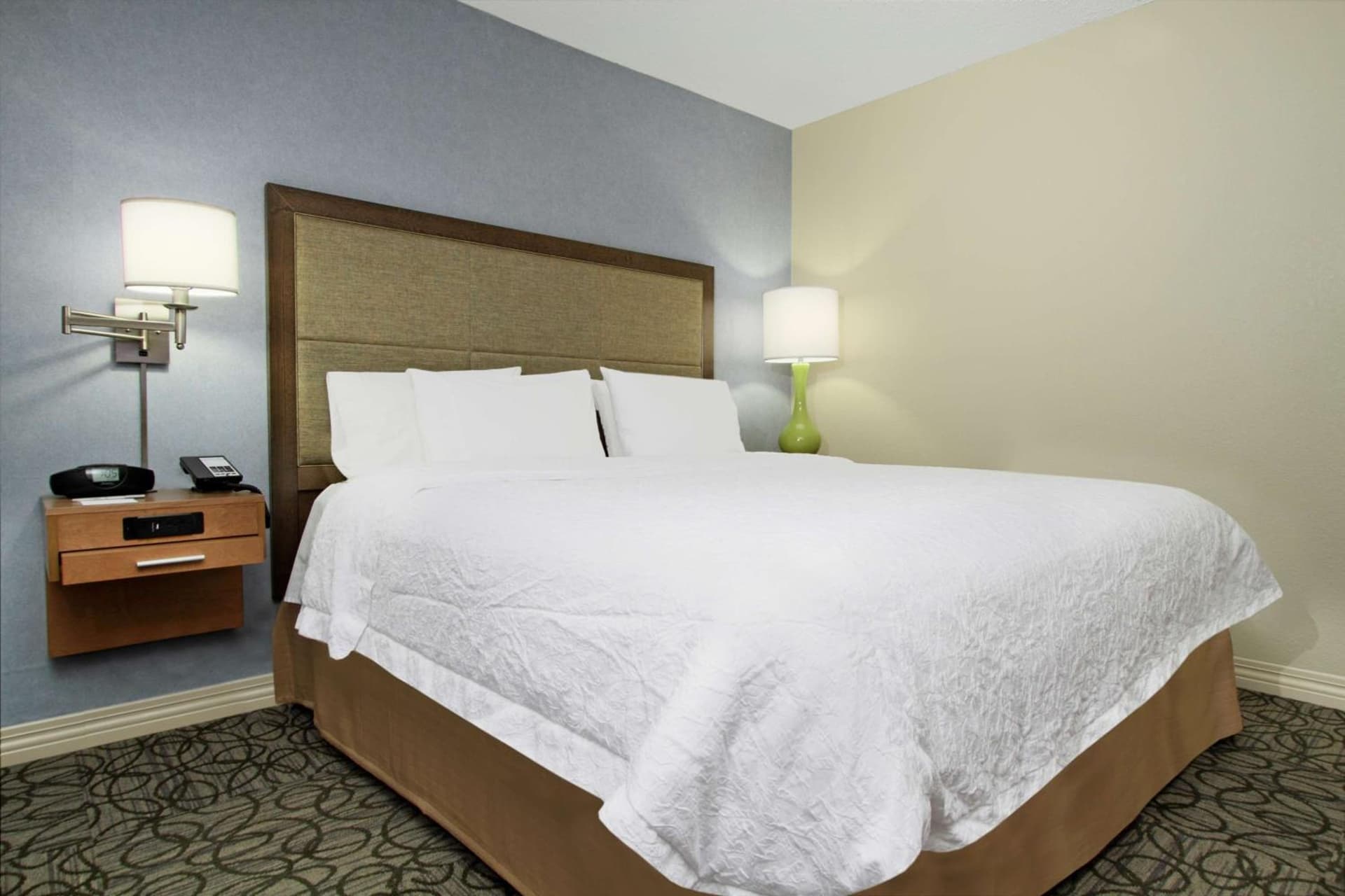 Hampton by Hilton Austin South - I-35 & Ben White interior in Austin, TX — gallery photo 2