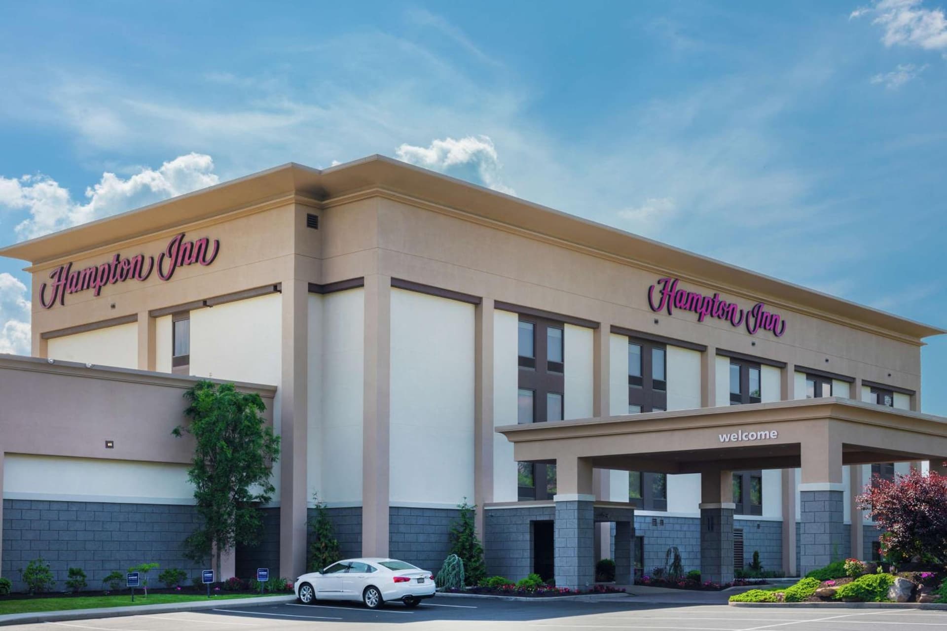 Hampton Inn Bedford featured exterior or lobby in Bedford, PA — similar hotel