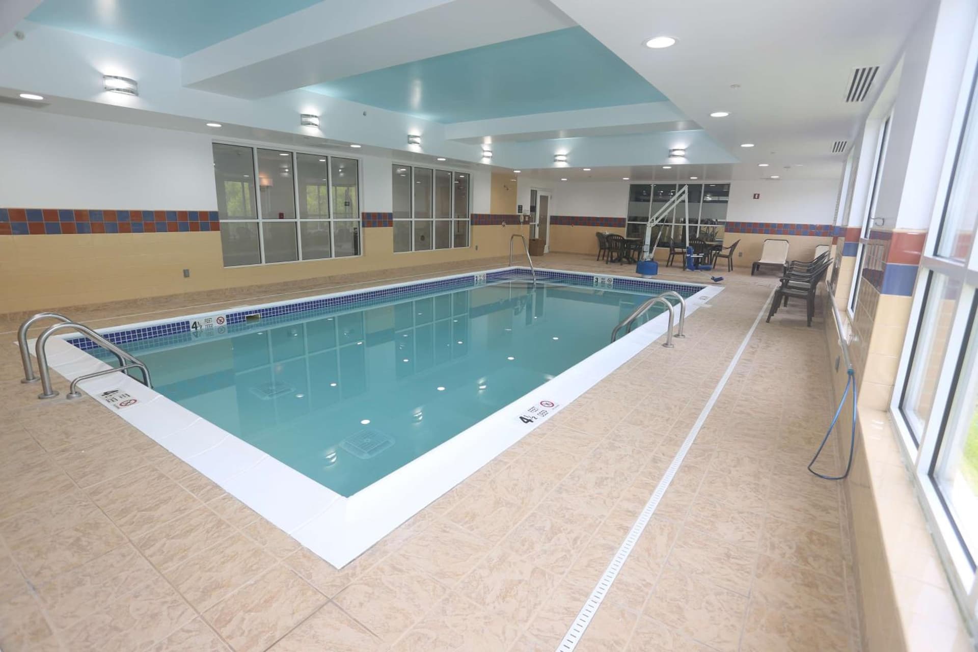 Hampton Inn Owego gallery photo in Owego — image 7