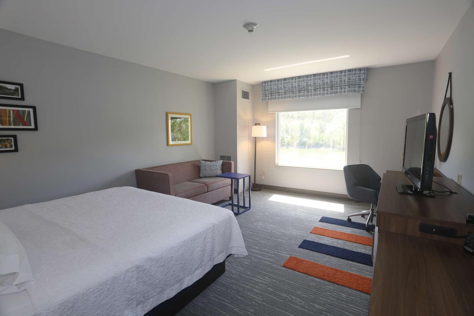 Hampton Inn Owego gallery photo in Owego — image 6