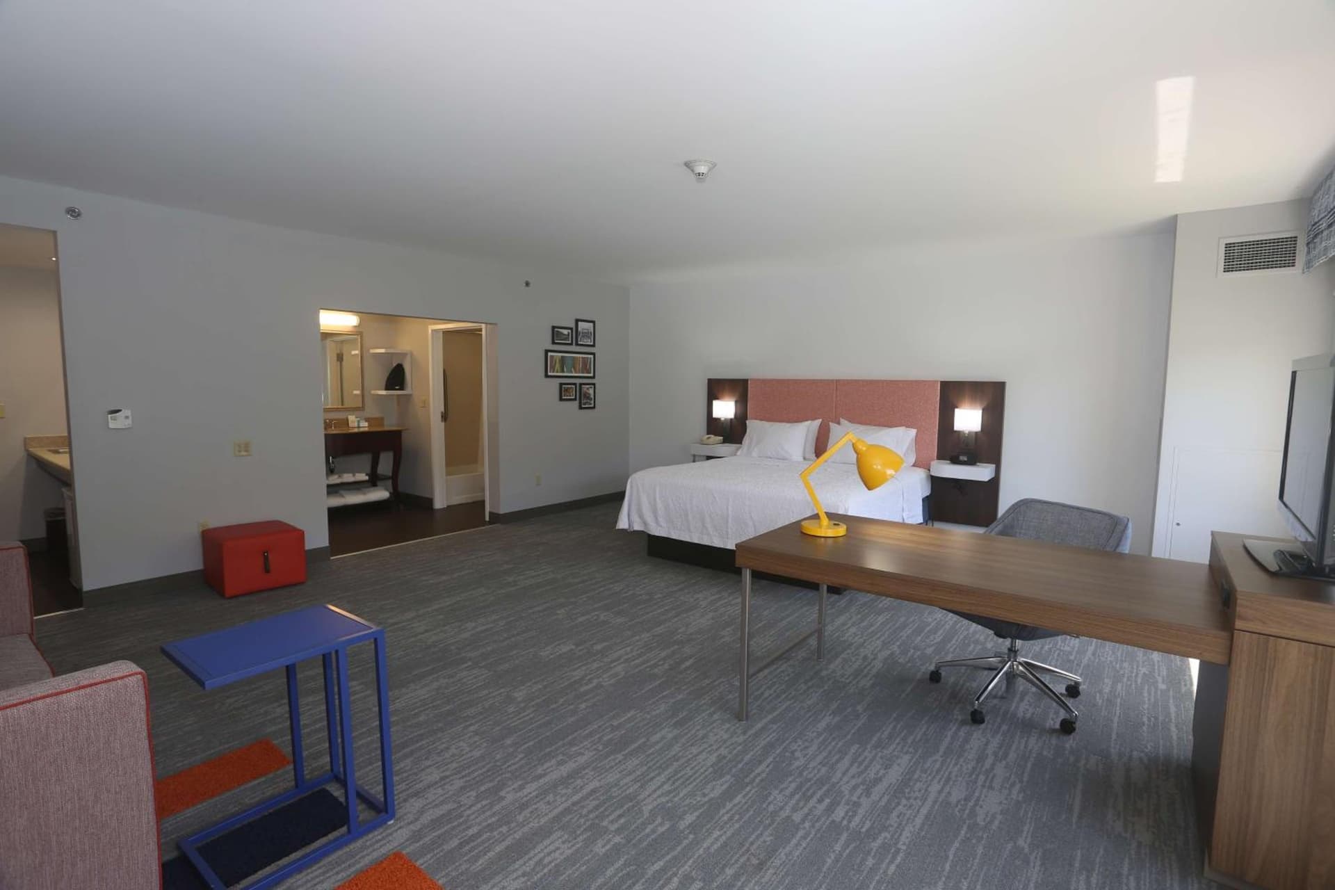 Hampton Inn Owego gallery photo in Owego — image 26