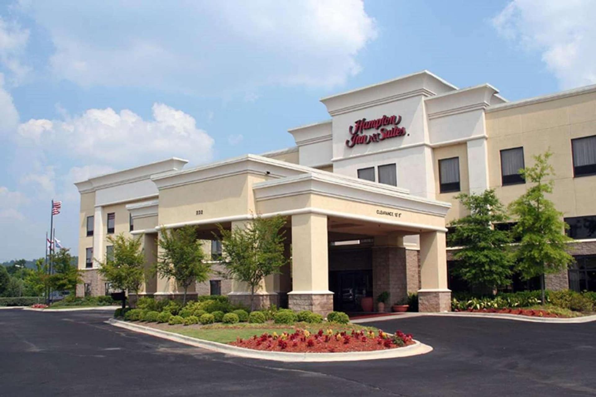 Hampton Inn & Suites Birmingham-Pelham - I-65 featured exterior or lobby in Pelham, AL — similar hotel