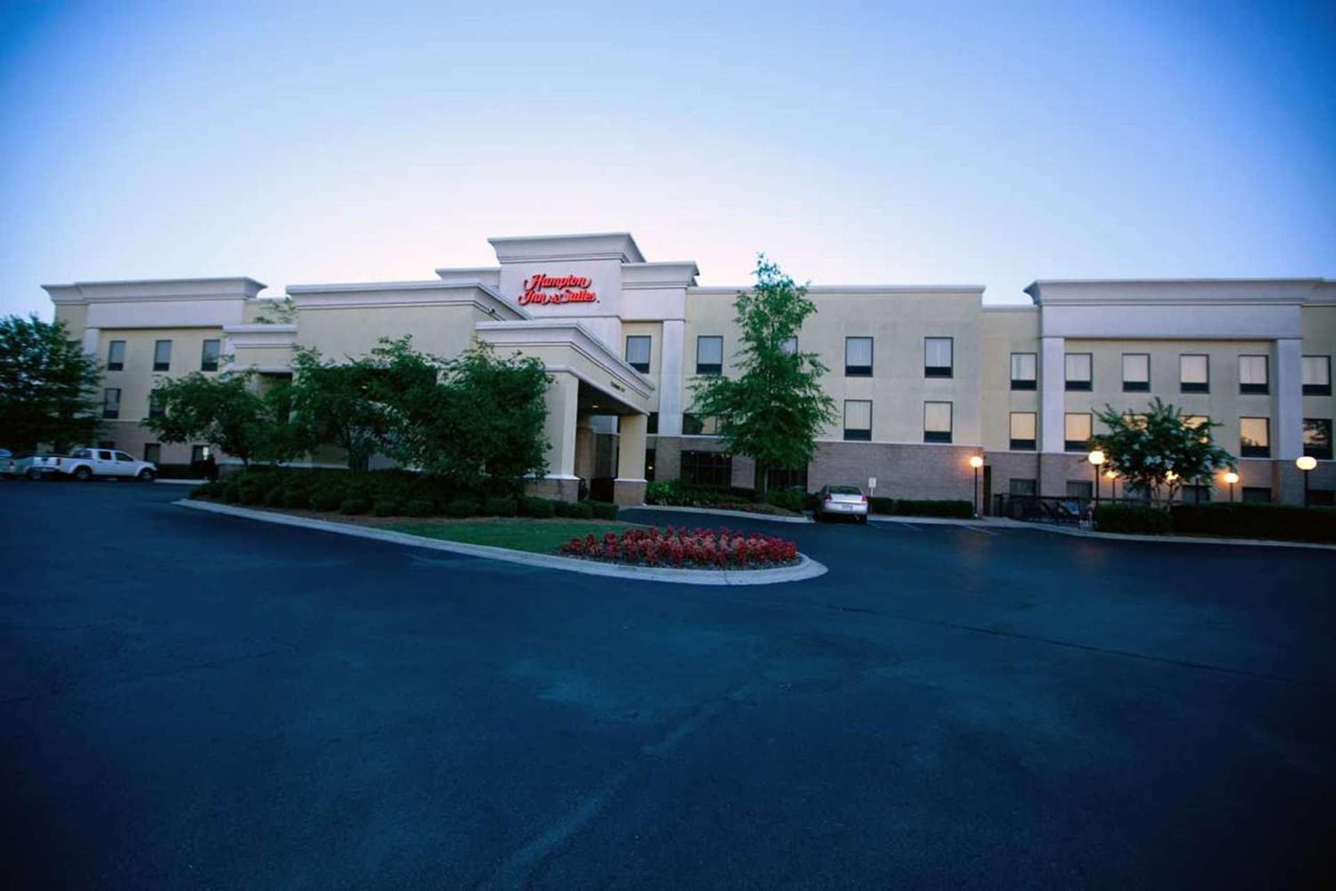Hampton Inn & Suites Birmingham-Pelham - I-65 interior in Pelham, AL — gallery photo 2