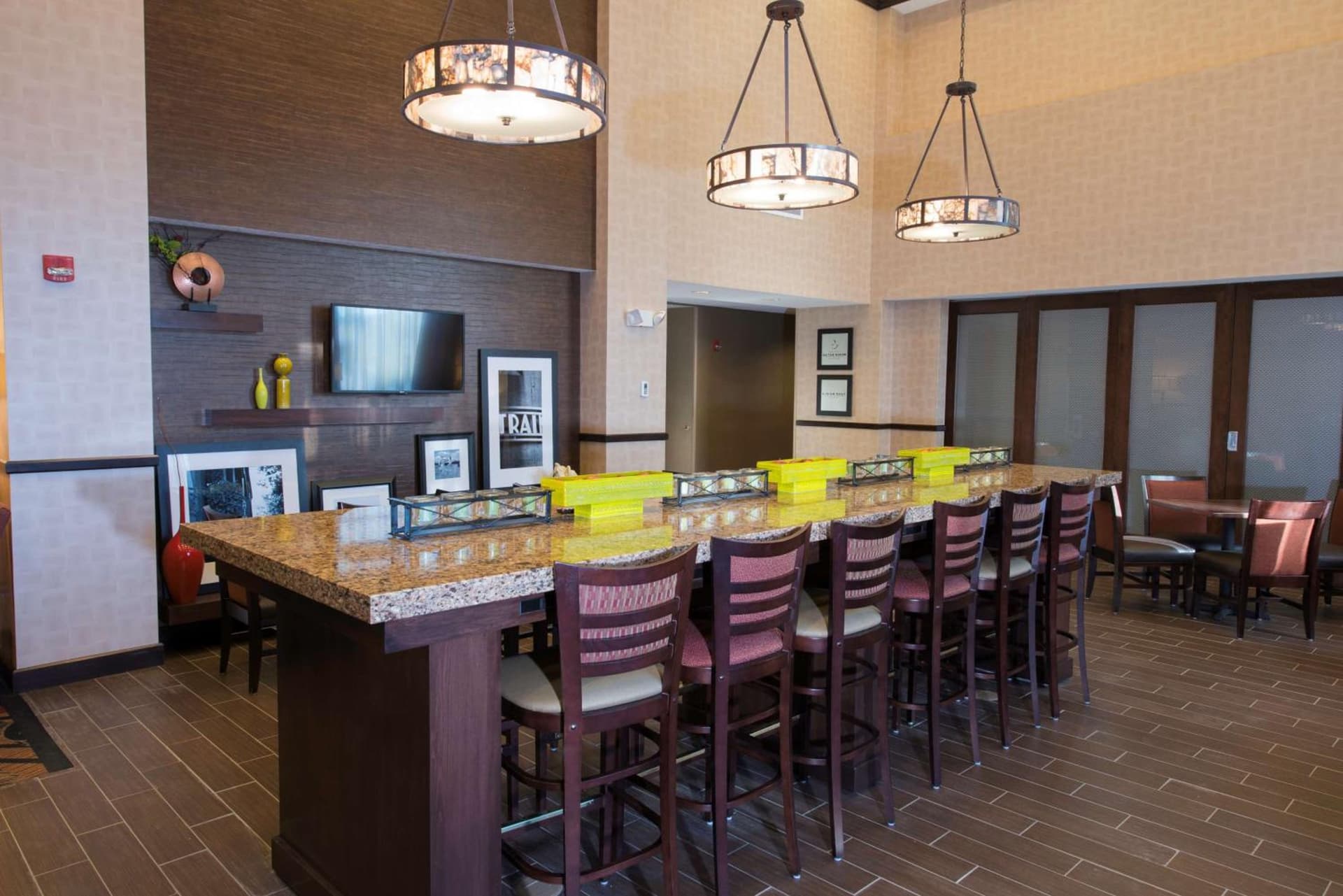 Hampton Inn & Suites Bismarck Northwest gallery photo in Bismarck, ND — image 17