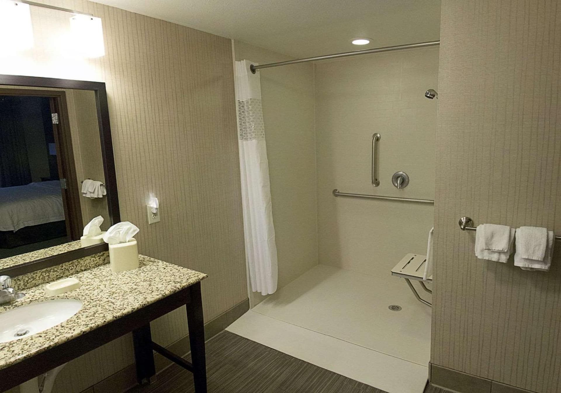 Hampton Inn & Suites Bismarck Northwest gallery photo in Bismarck, ND — image 23