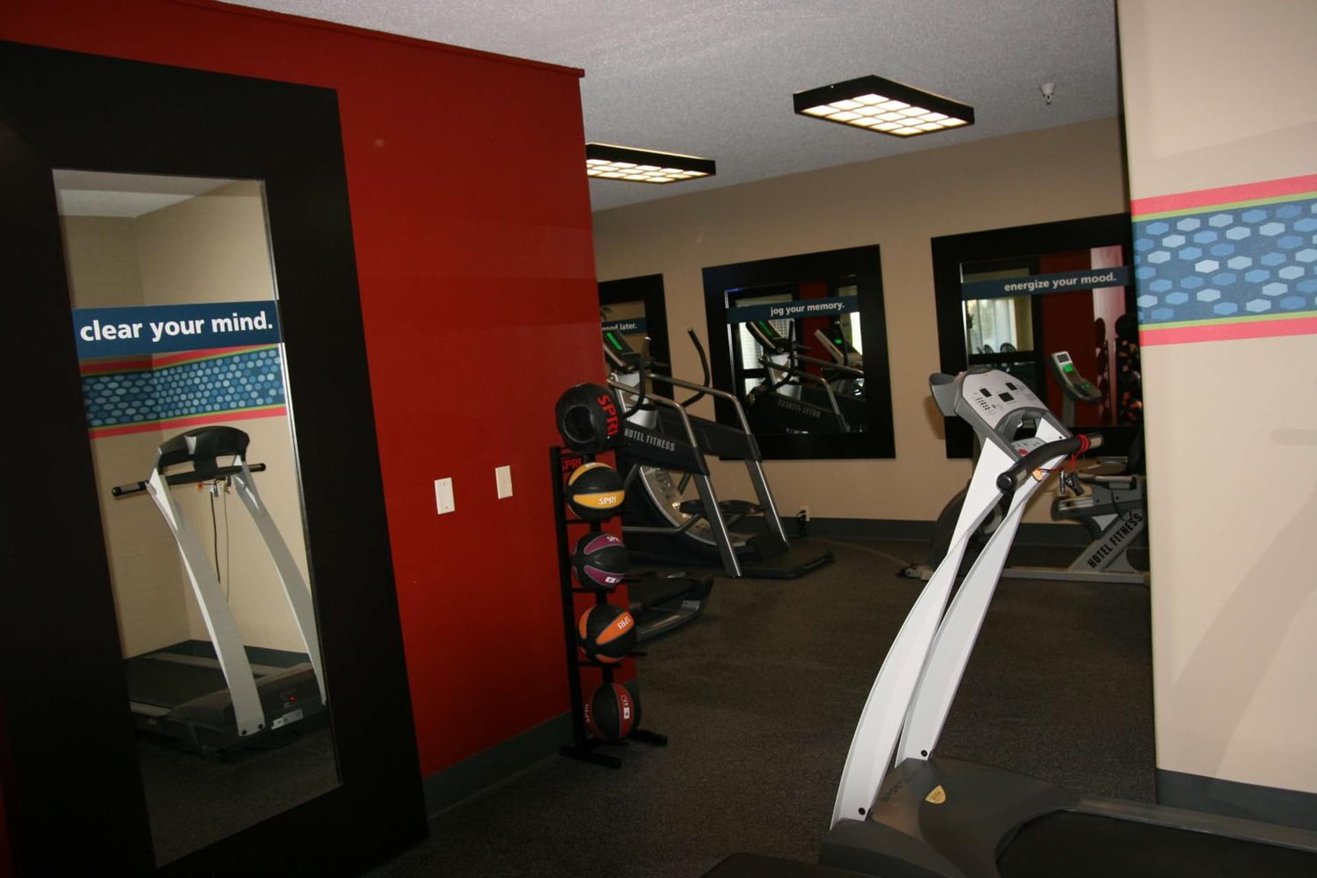 Hampton Inn Bloomington West gallery photo in Bloomington, IL — image 12