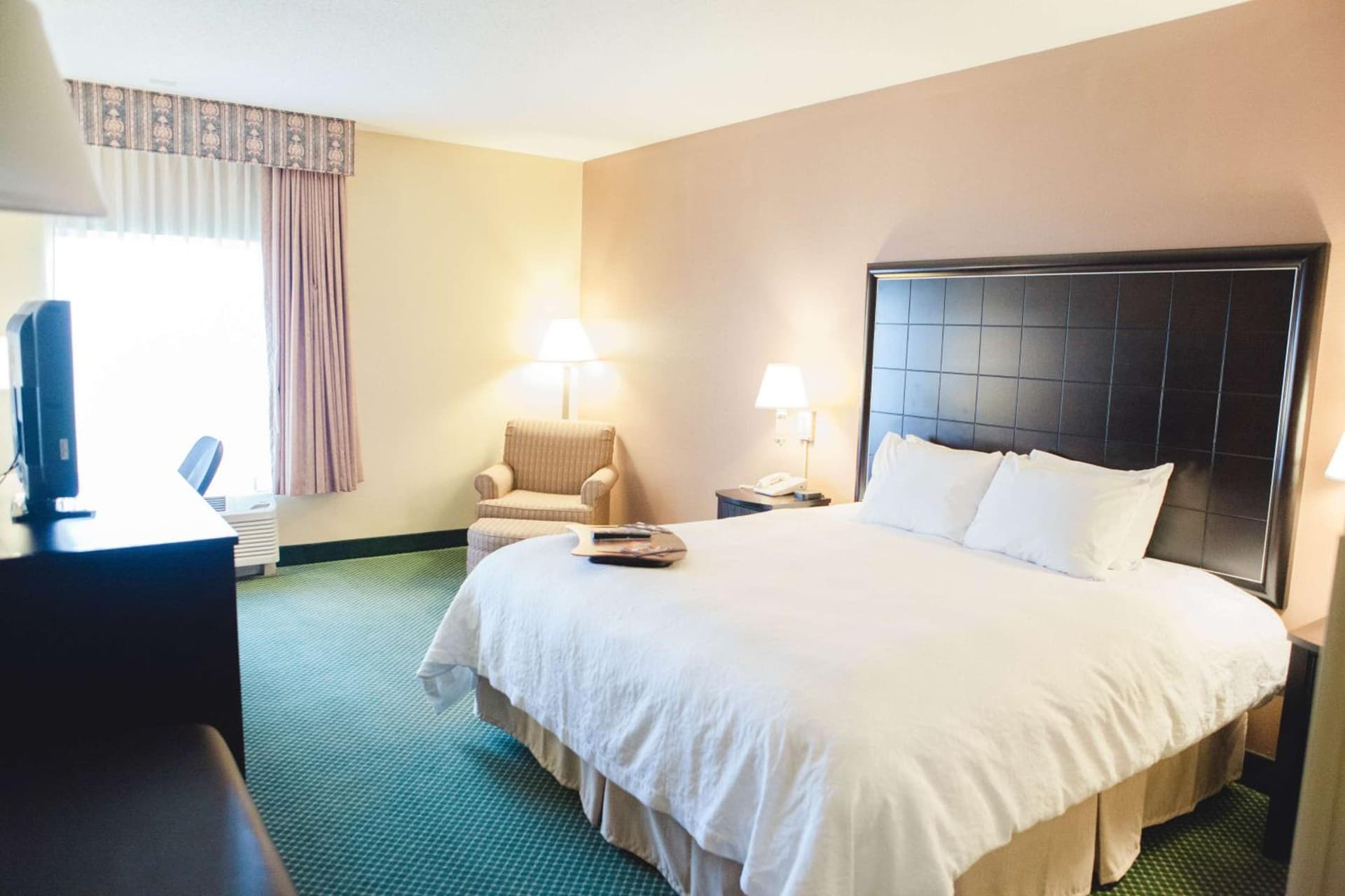 Hampton Inn Bloomington West gallery photo in Bloomington, IL — image 11