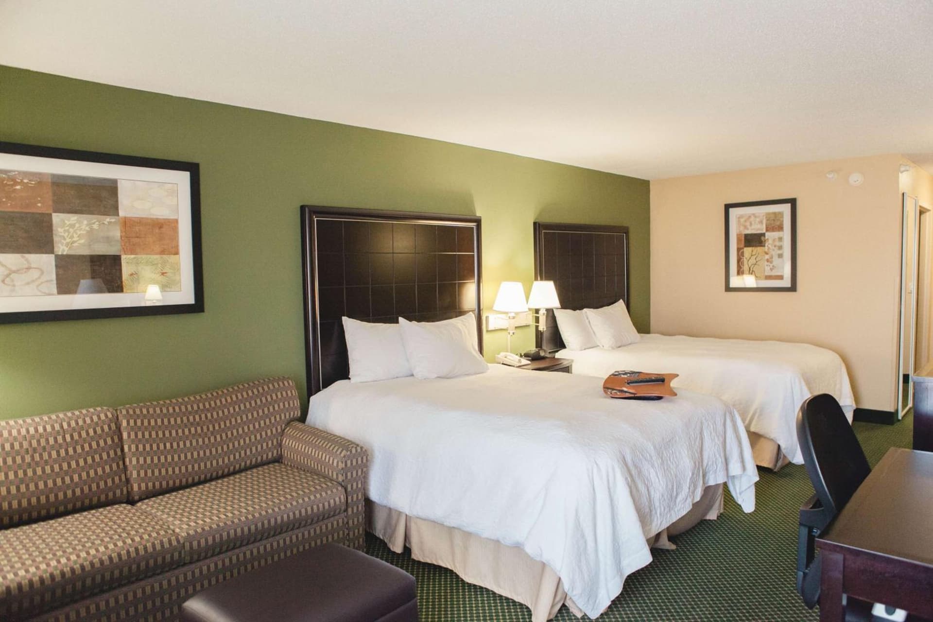 Hampton Inn Bloomington West gallery photo in Bloomington, IL — image 13