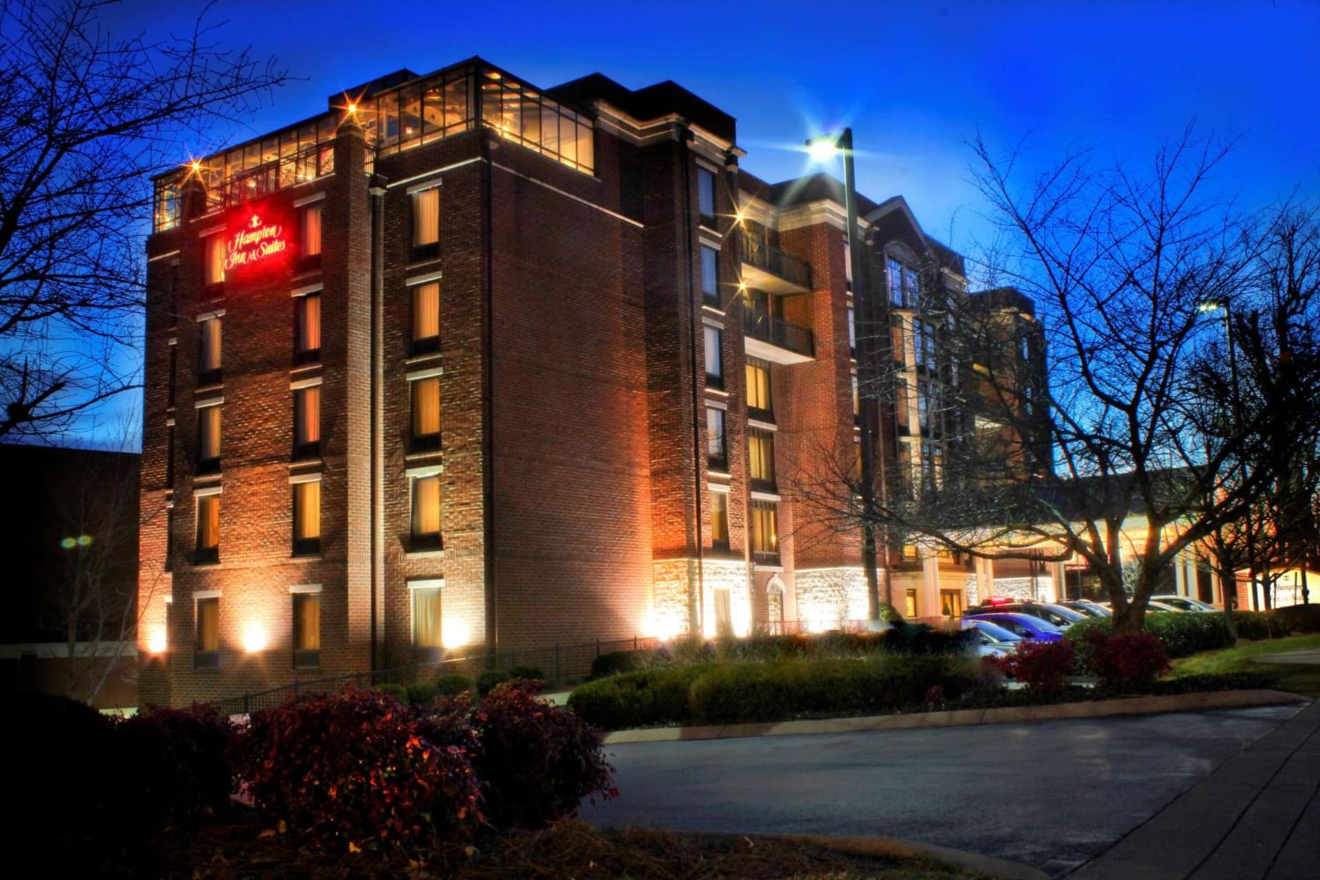 Hampton Inn & Suites Nashville-Green Hills interior in Nashville, TN — gallery photo 2