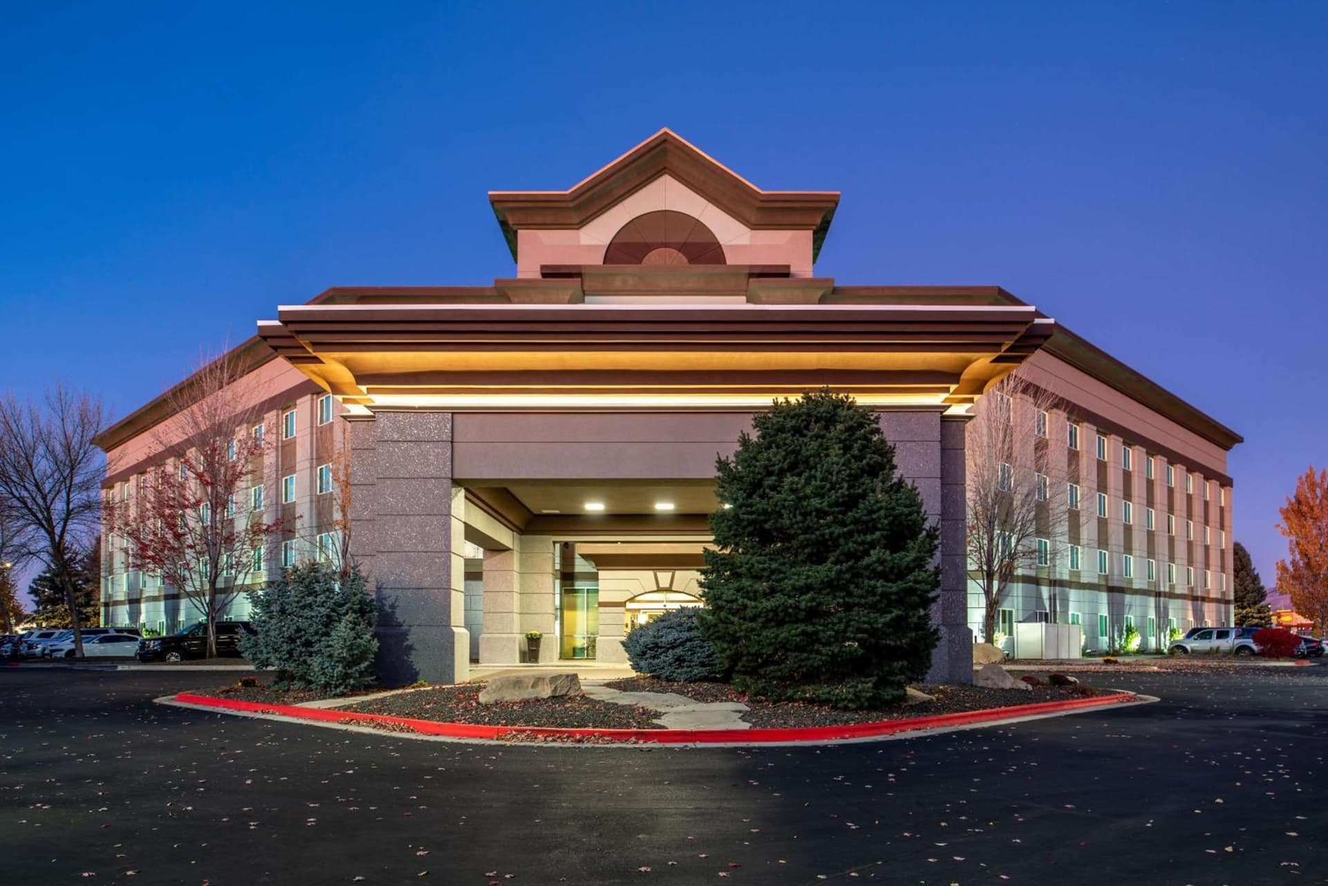 Hampton Inn & Suites Boise/Spectrum interior in Boise, ID — gallery photo 2