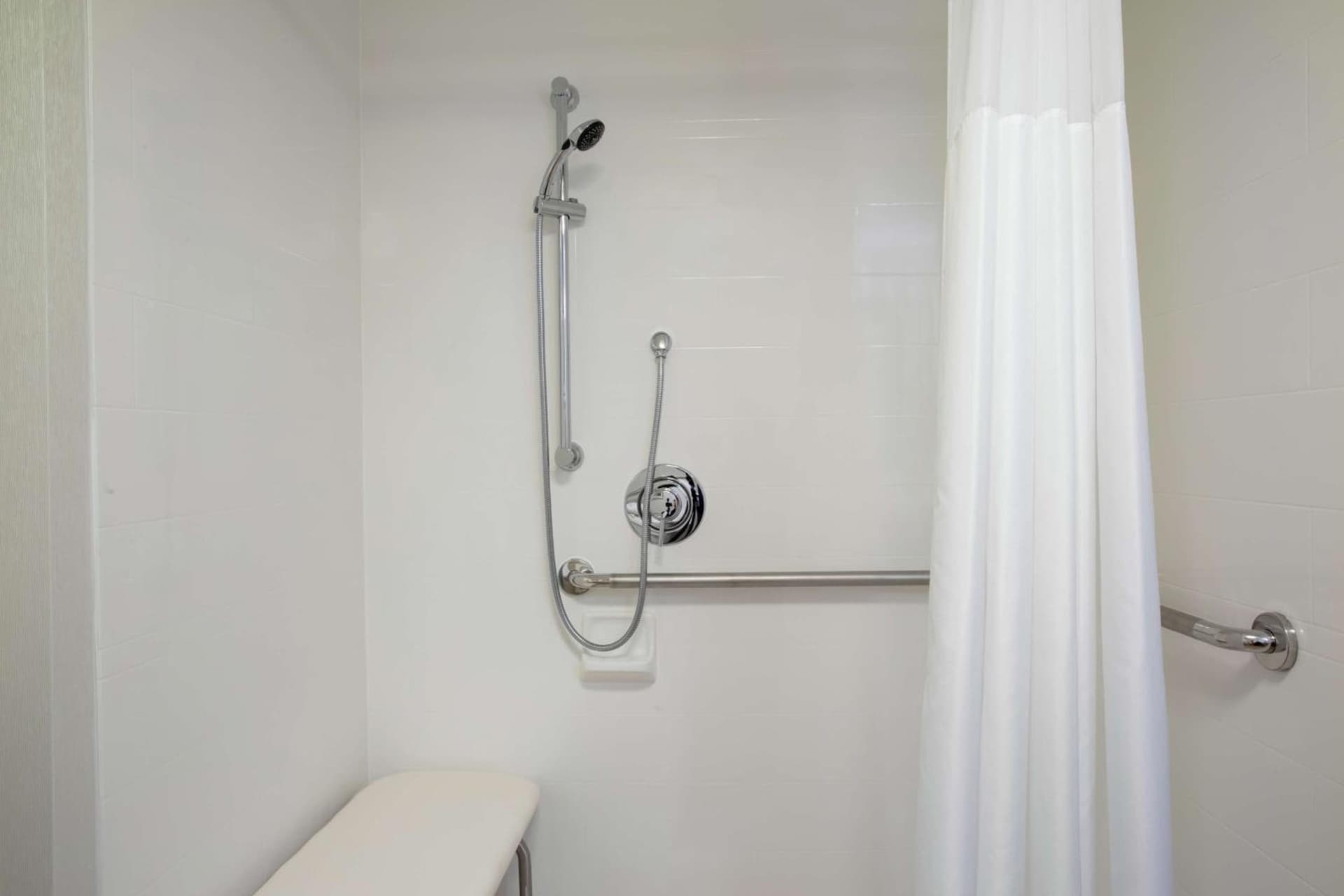 Hampton Inn Boston / Marlborough gallery photo in Marlborough, MA — image 25