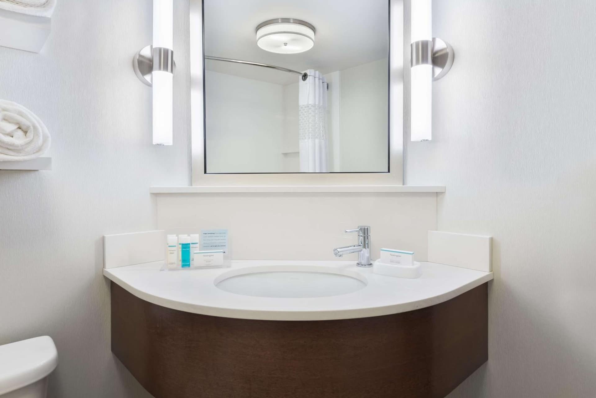 Hampton Inn Boston / Marlborough gallery photo in Marlborough, MA — image 21