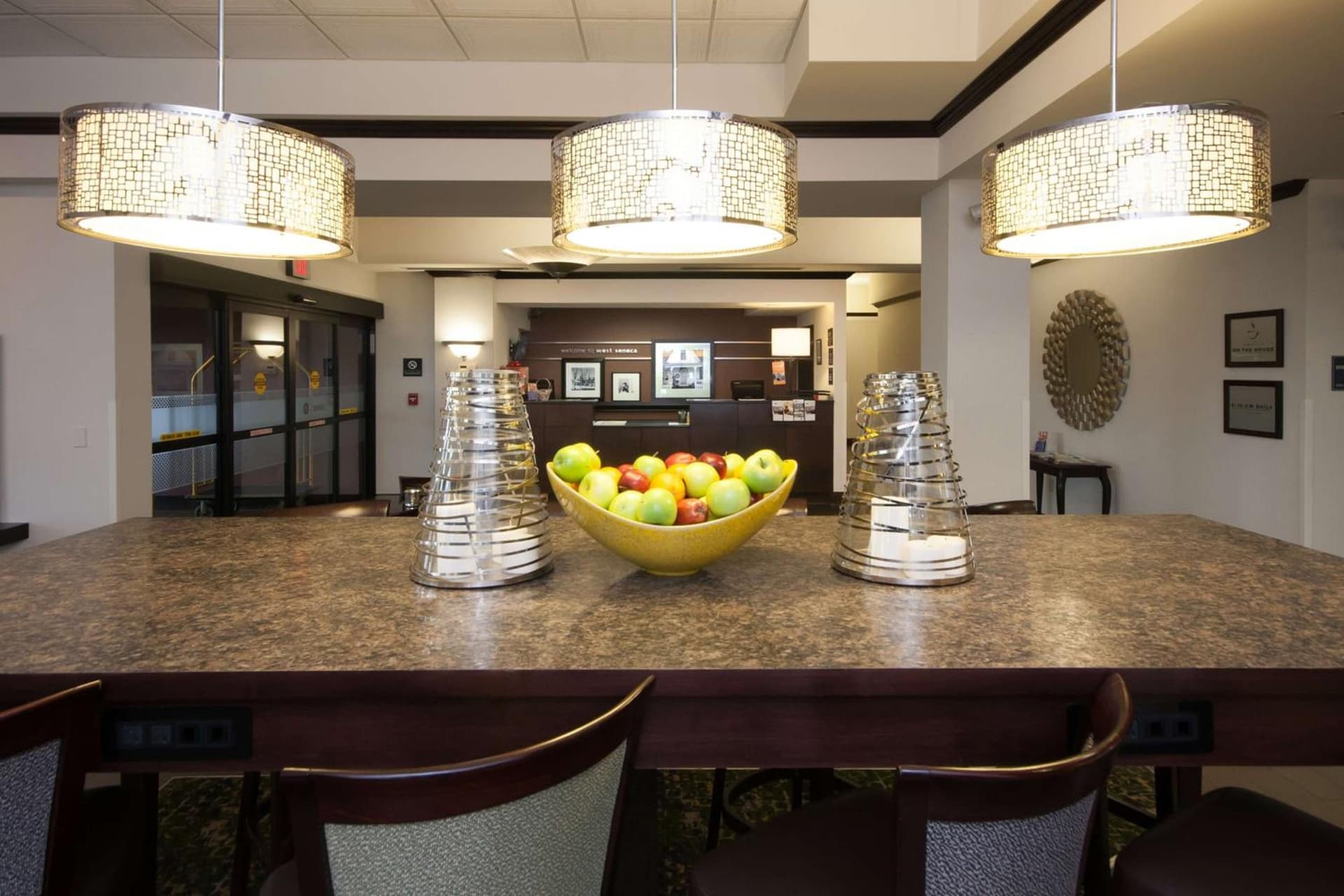 Hampton Inn Buffalo-South/I-90 property views in West Seneca — gallery photo 3
