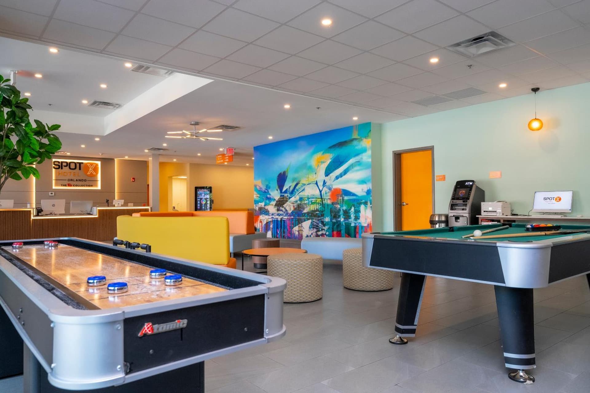 SPOT X Hotel Orlando Intl Dr by The Red Collection property views in Orlando, FL — gallery photo 3