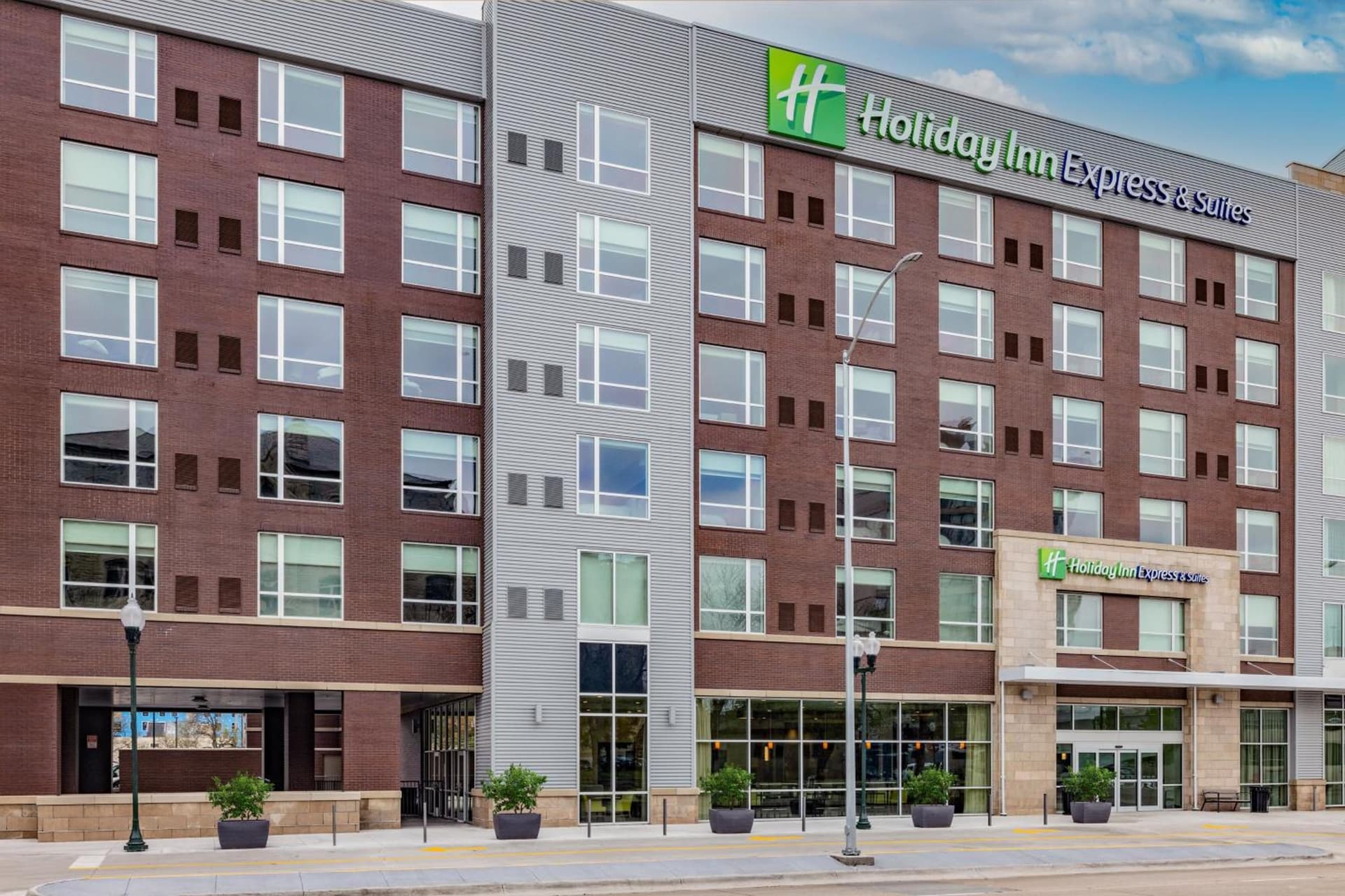 Holiday Inn Express & Suites - Lincoln Downtown by IHG gallery photo in Lincoln, NE — image 21