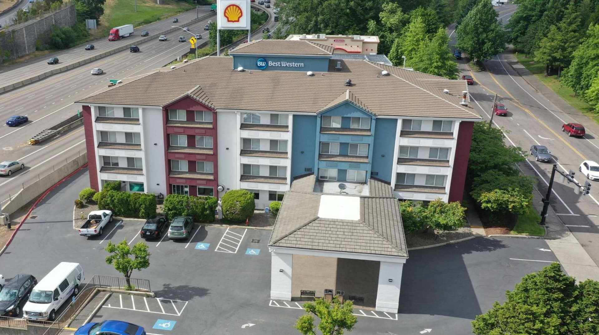 Best Western Lake Oswego Hotel & Suites gallery photo in Lake Oswego, OR — image 107