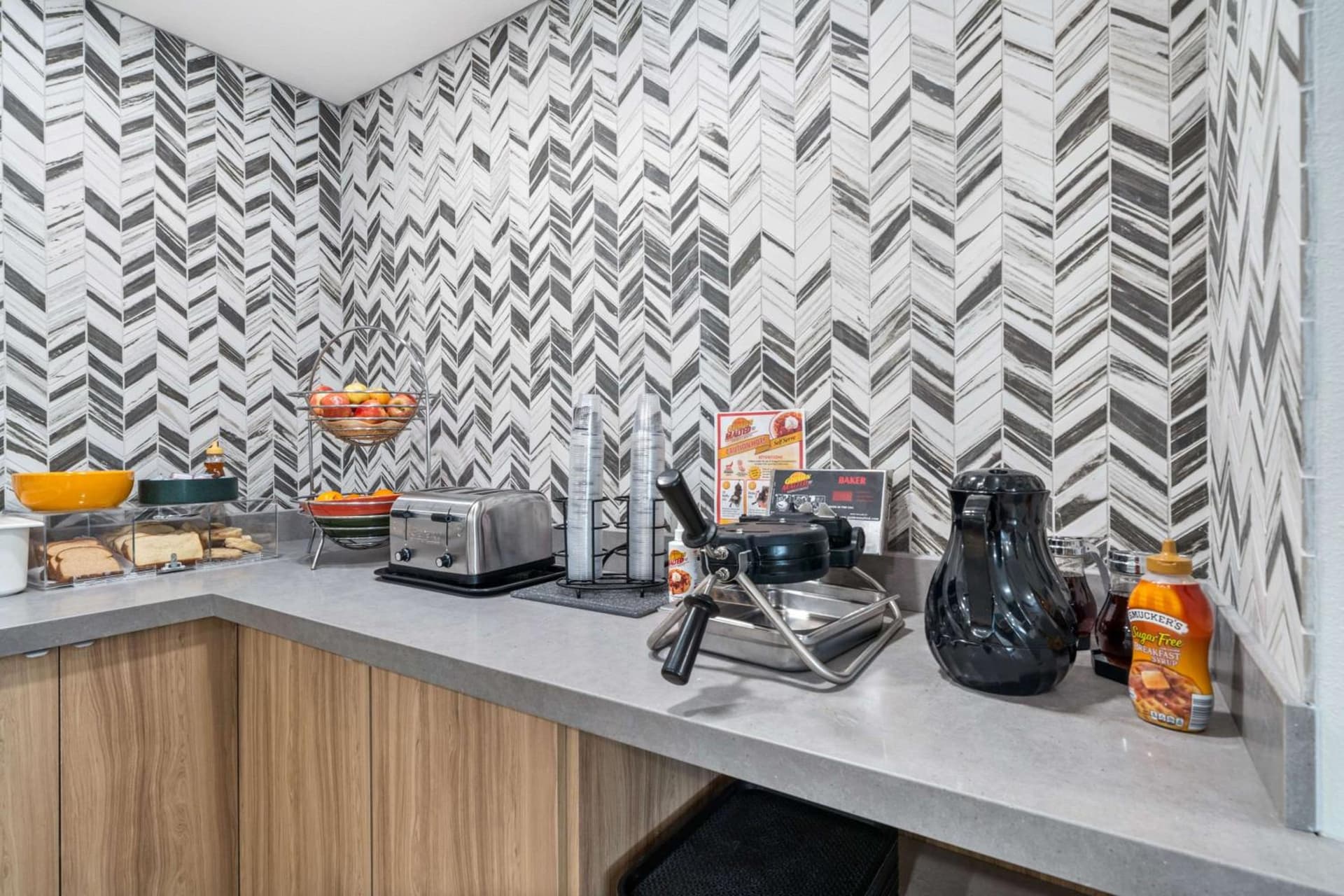 Best Western Lake Oswego Hotel & Suites gallery photo in Lake Oswego, OR — image 135