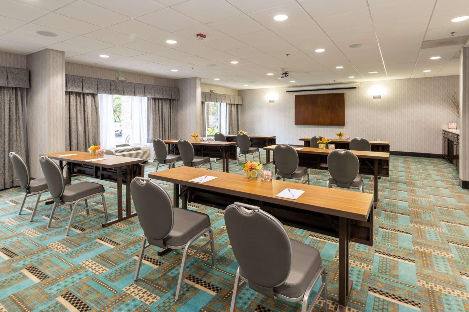 Hampton Inn Columbia I-26/Harbison Blvd gallery photo in Columbia, SC — image 46