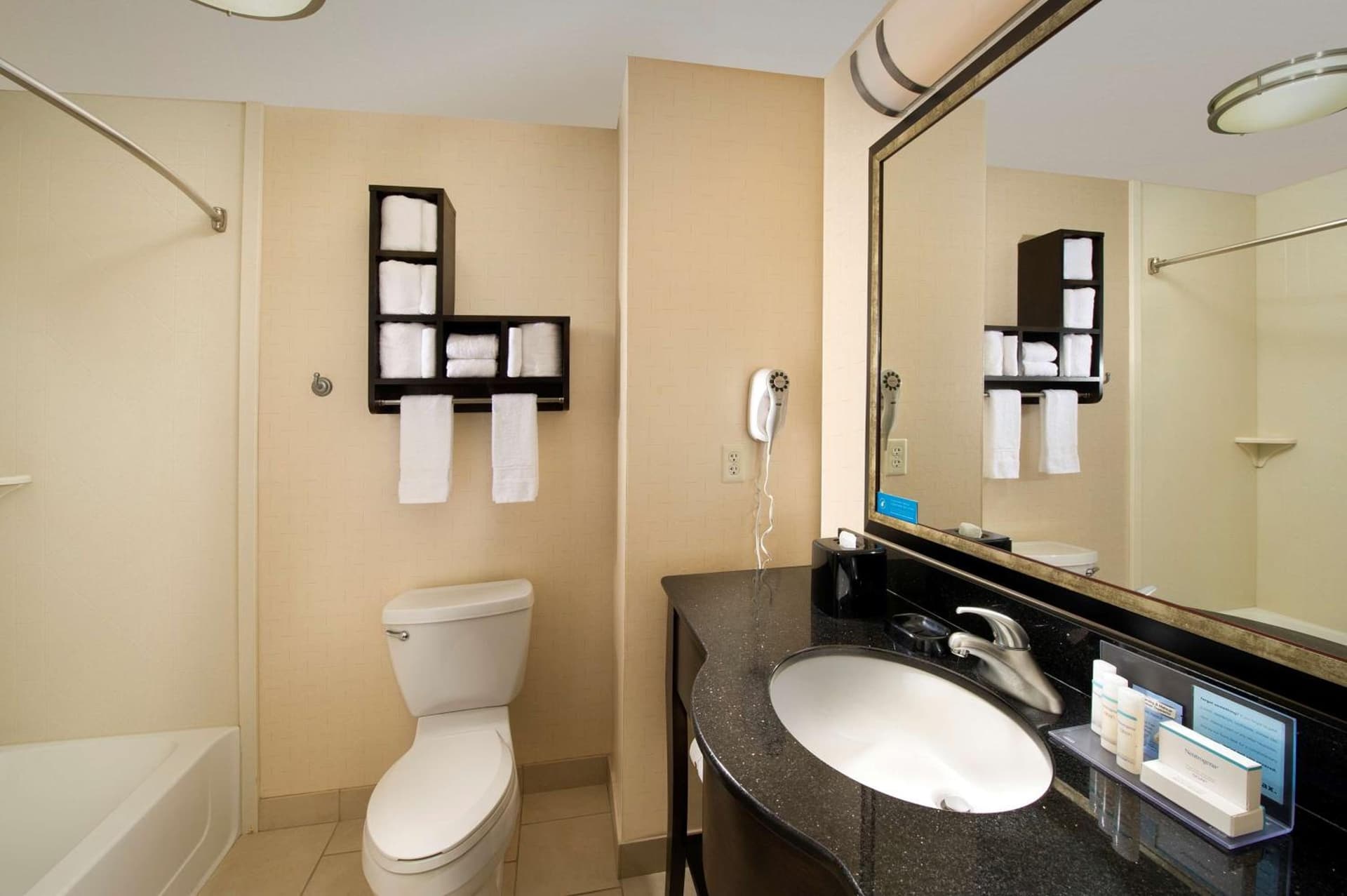 Hampton Inn & Suites Chicago Southland-Matteson gallery photo in Matteson, IL — image 19
