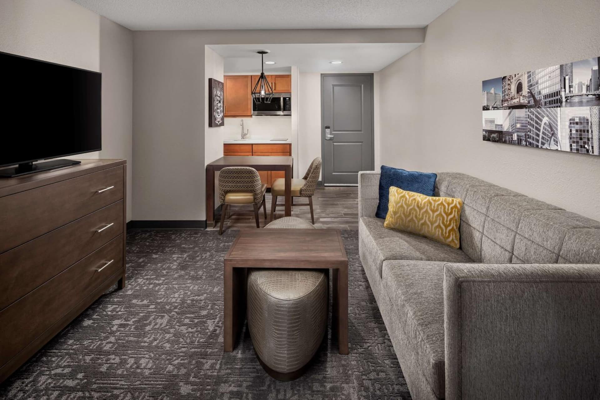 Homewood Suites by Hilton Orland Park gallery photo in Orland Park, IL — image 12