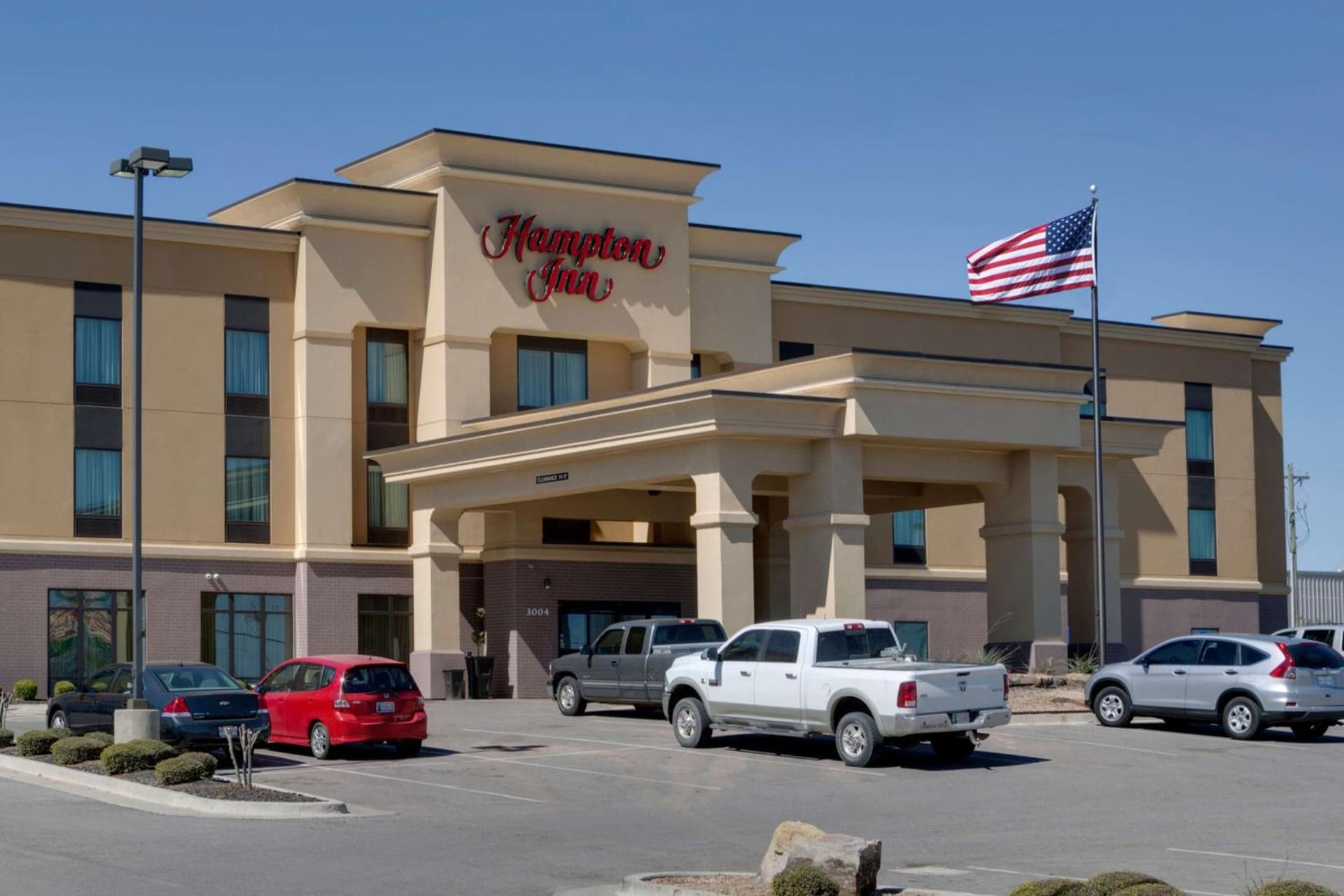 Hampton Inn Chickasha interior in Chickasha, OK — gallery photo 2