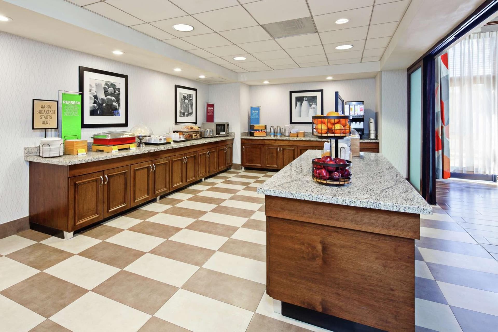 Hampton Inn & Suites Chino Hills gallery photo in Chino Hills, CA — image 25