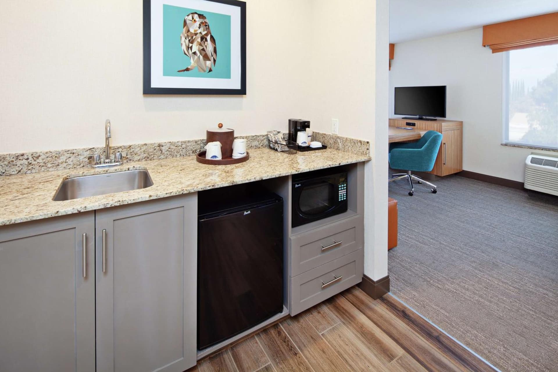 Hampton Inn & Suites Chino Hills gallery photo in Chino Hills, CA — image 22