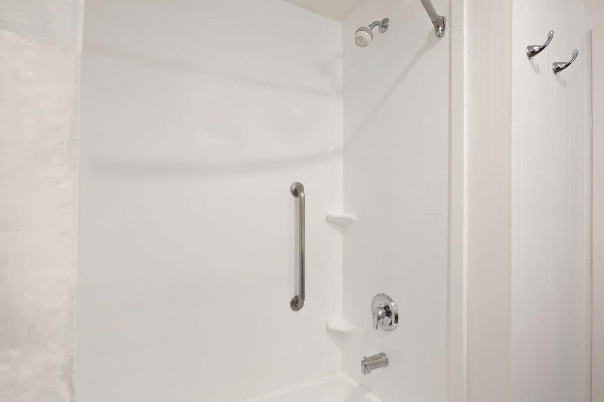 Hampton Inn & Suites Chino Hills gallery photo in Chino Hills, CA — image 21