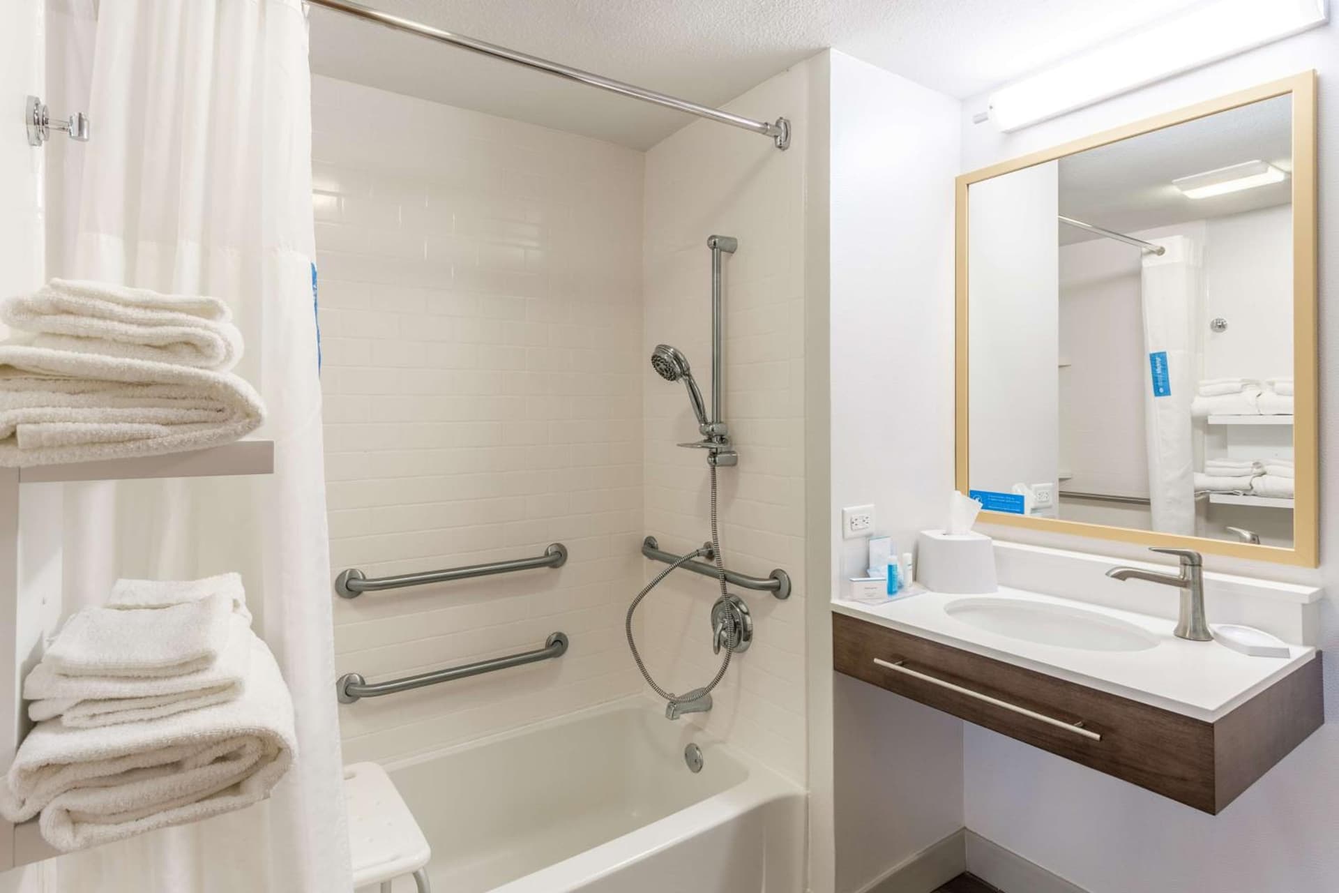 Hampton Inn Cedar Rapids gallery photo in Cedar Rapids, IA — image 7