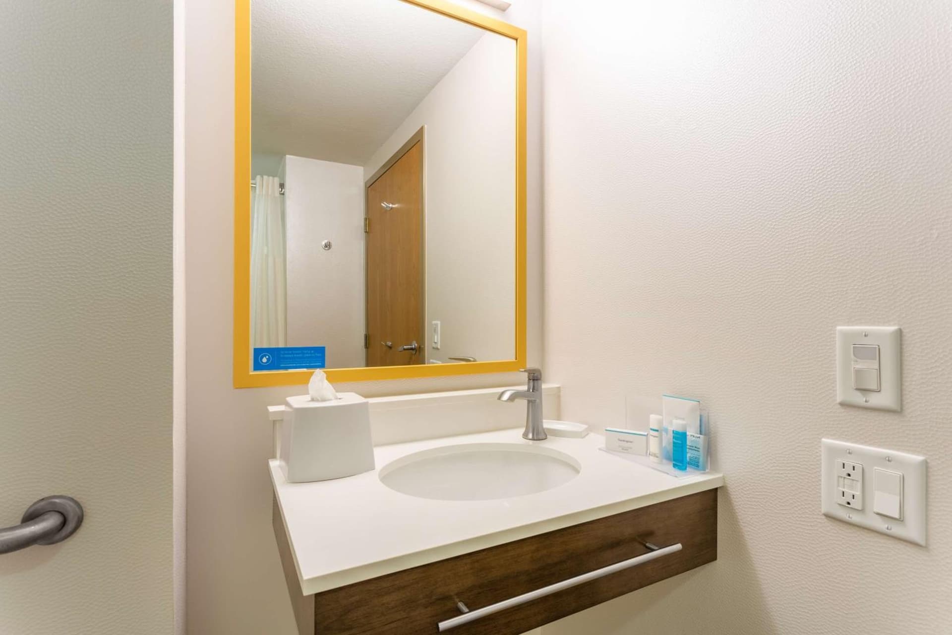 Hampton Inn Cedar Rapids gallery photo in Cedar Rapids, IA — image 16