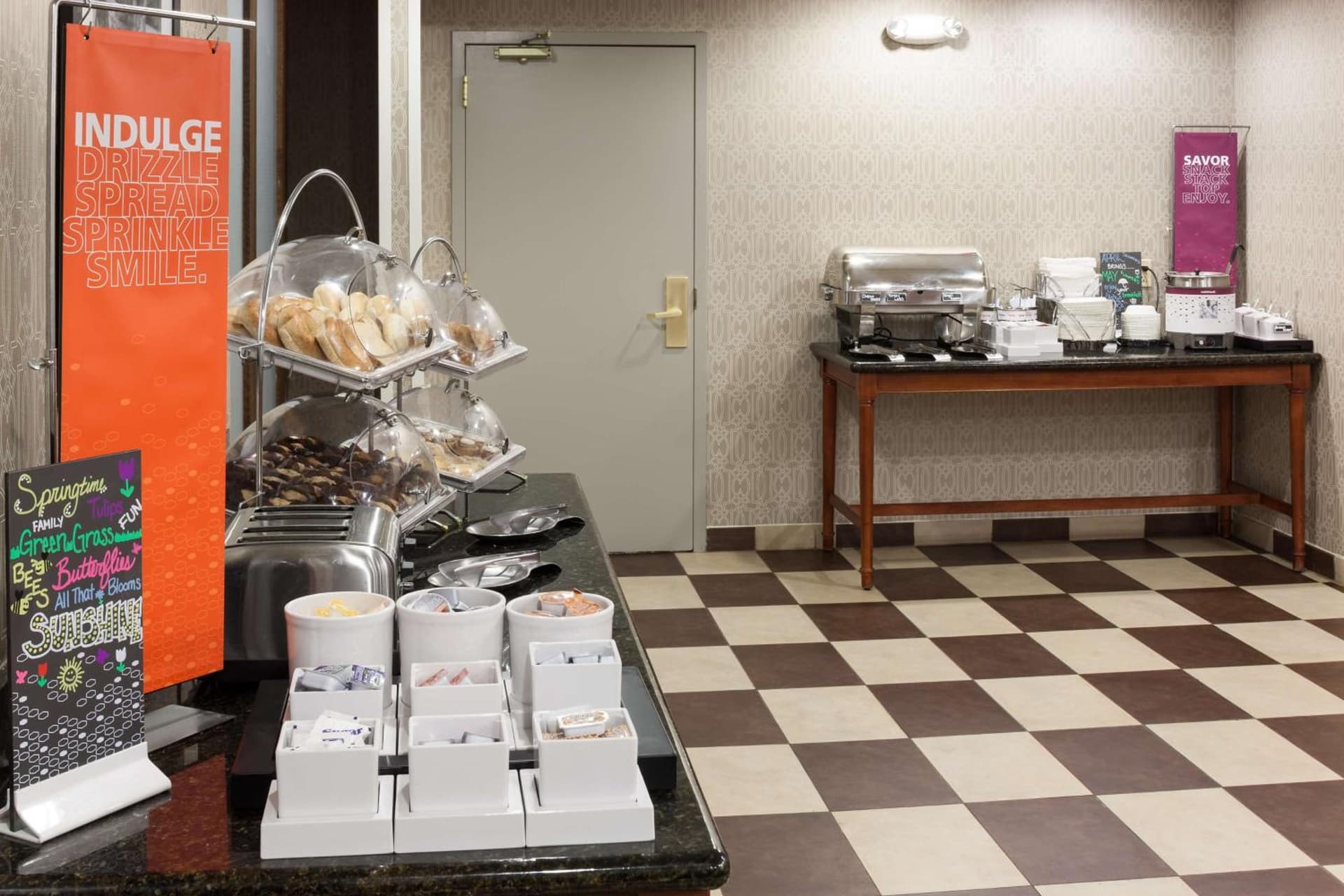 Hampton Inn & Suites Cedar Rapids gallery photo in Cedar Rapids, IA — image 13