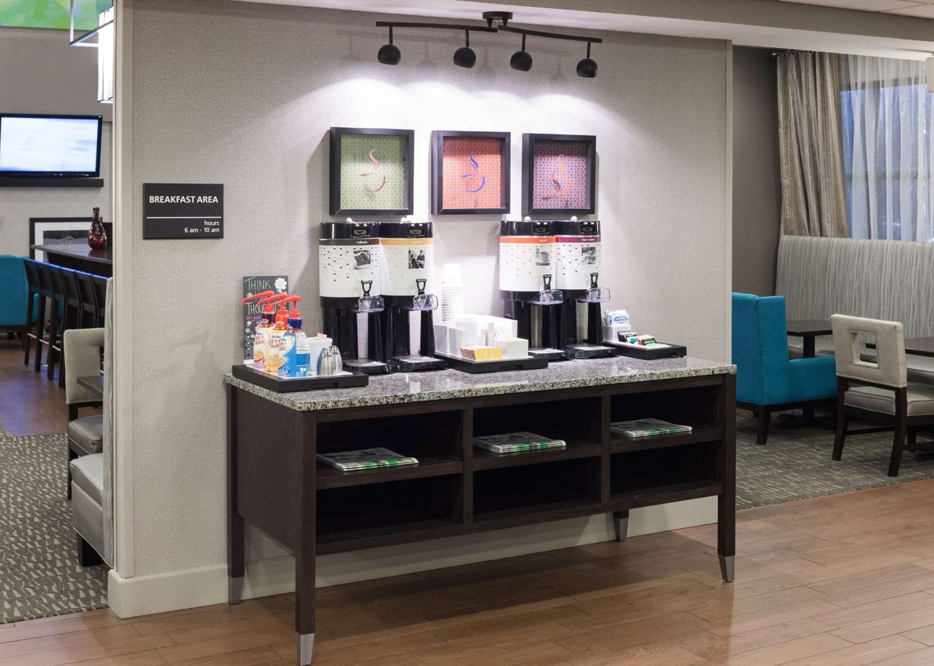 Hampton Inn & Suites Cedar Rapids gallery photo in Cedar Rapids, IA — image 10