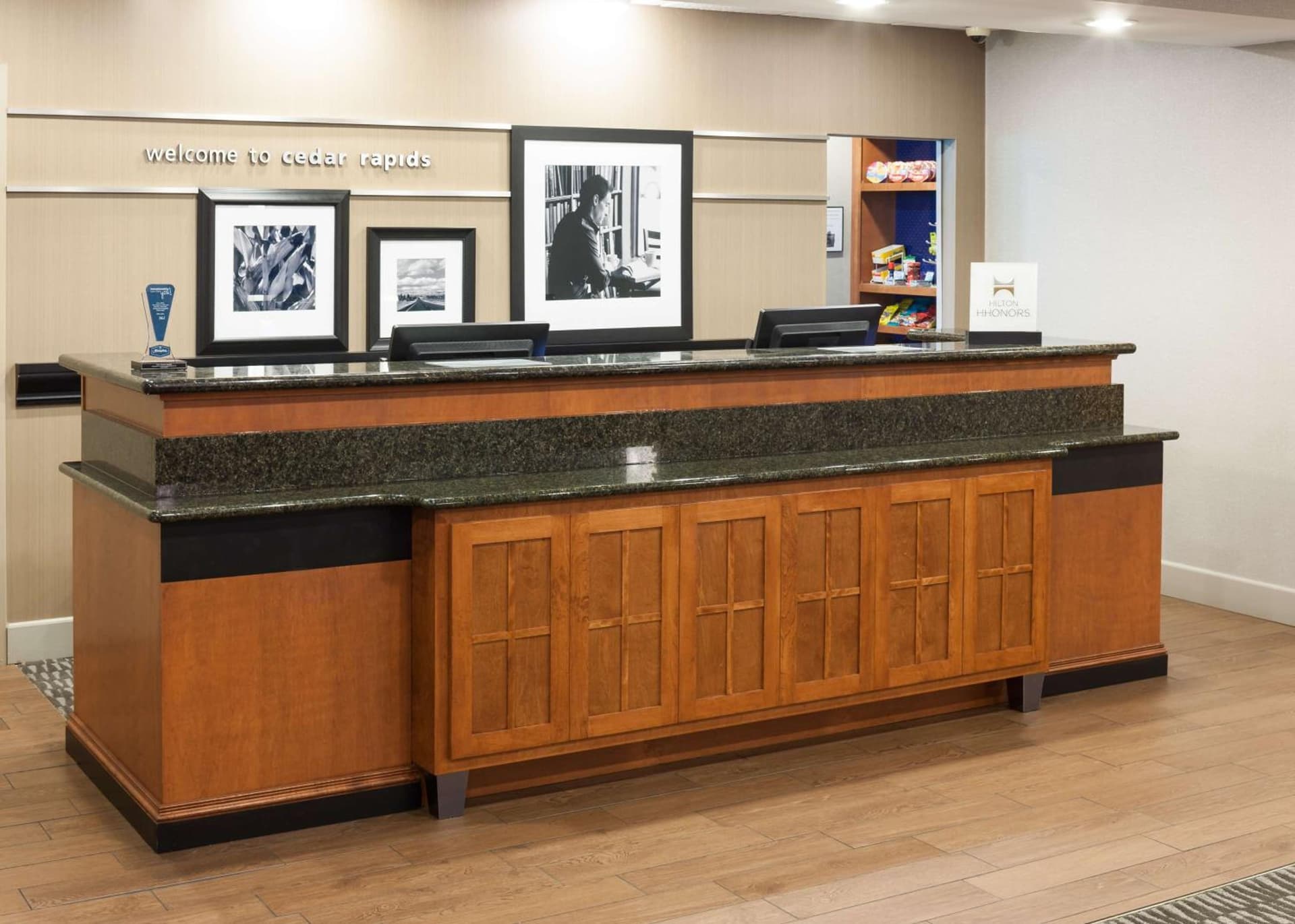 Hampton Inn & Suites Cedar Rapids gallery photo in Cedar Rapids, IA — image 24