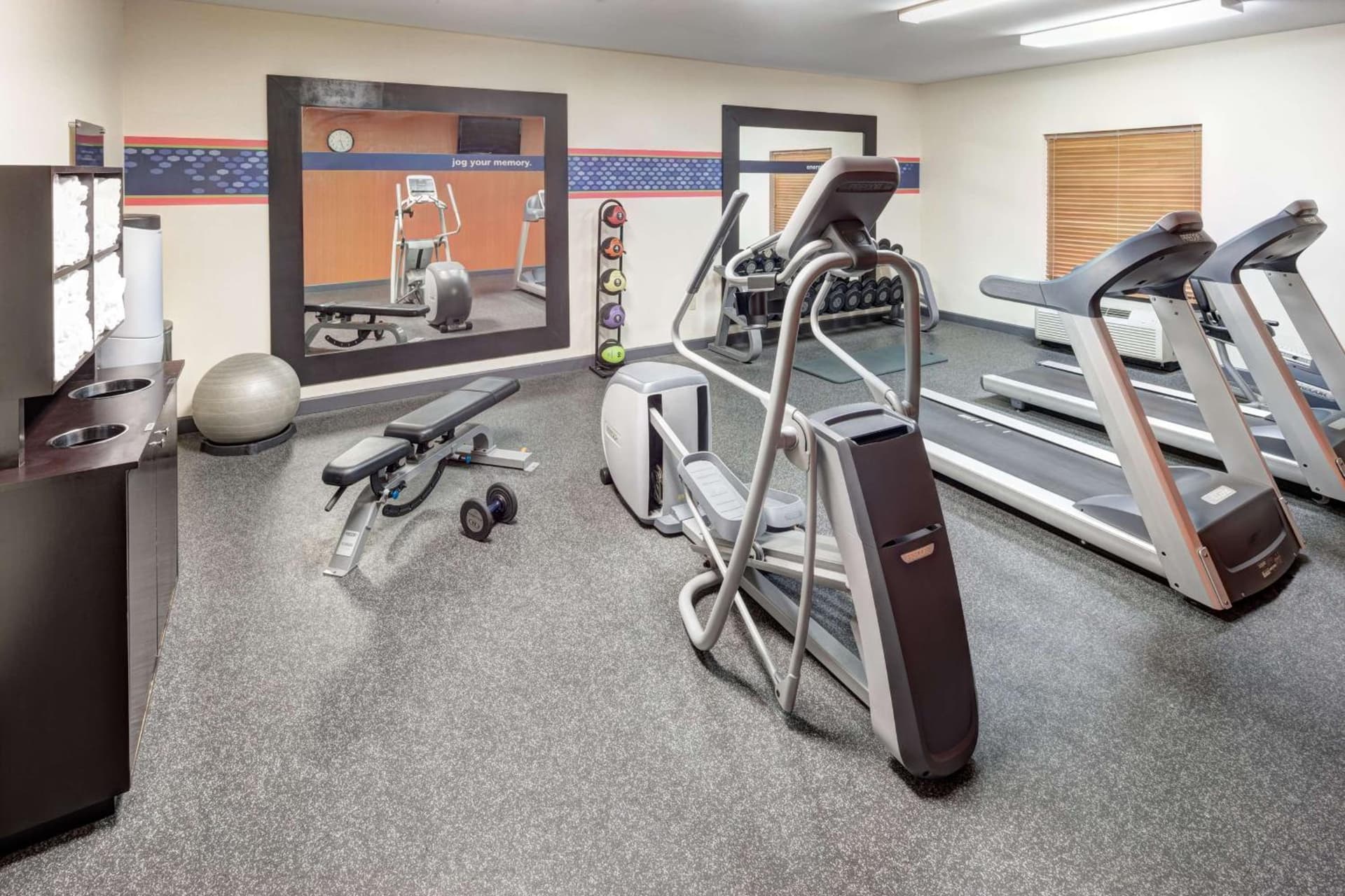 Hampton Inn & Suites Cedar Rapids gallery photo in Cedar Rapids, IA — image 28