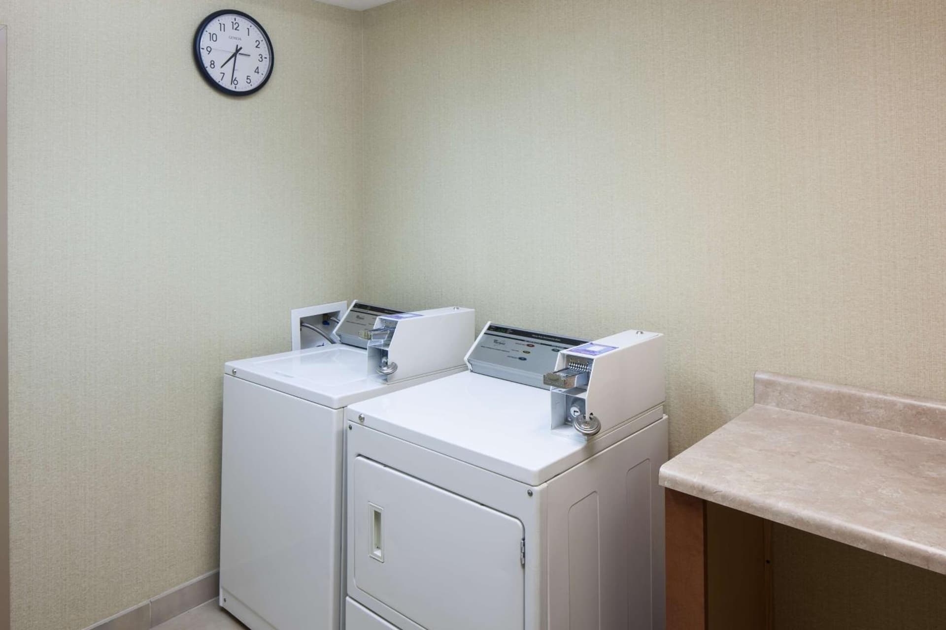 Hampton Inn & Suites Cedar Rapids gallery photo in Cedar Rapids, IA — image 30