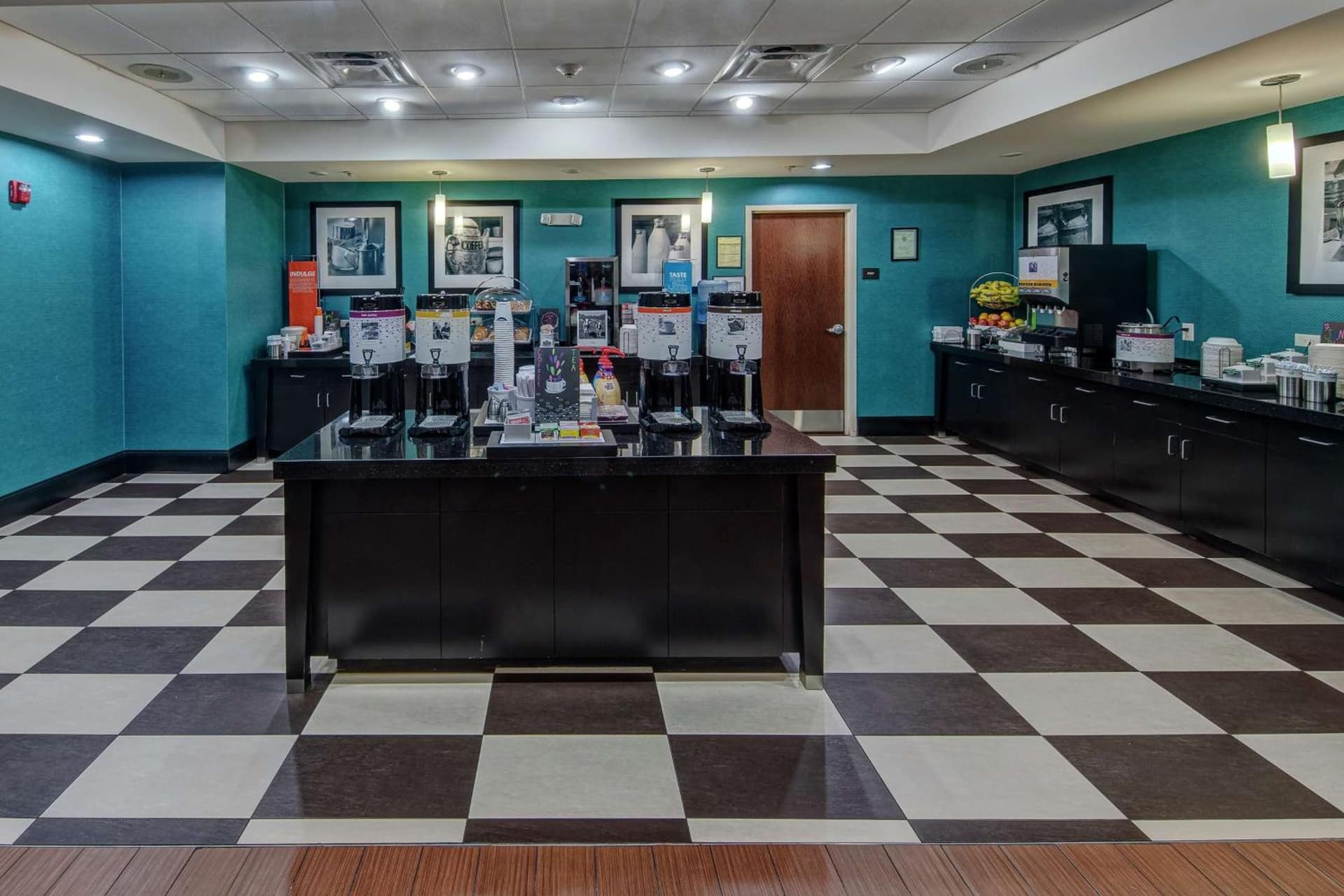 Hampton Inn & Suites Clarksville gallery photo in Clarksville, TN — image 40