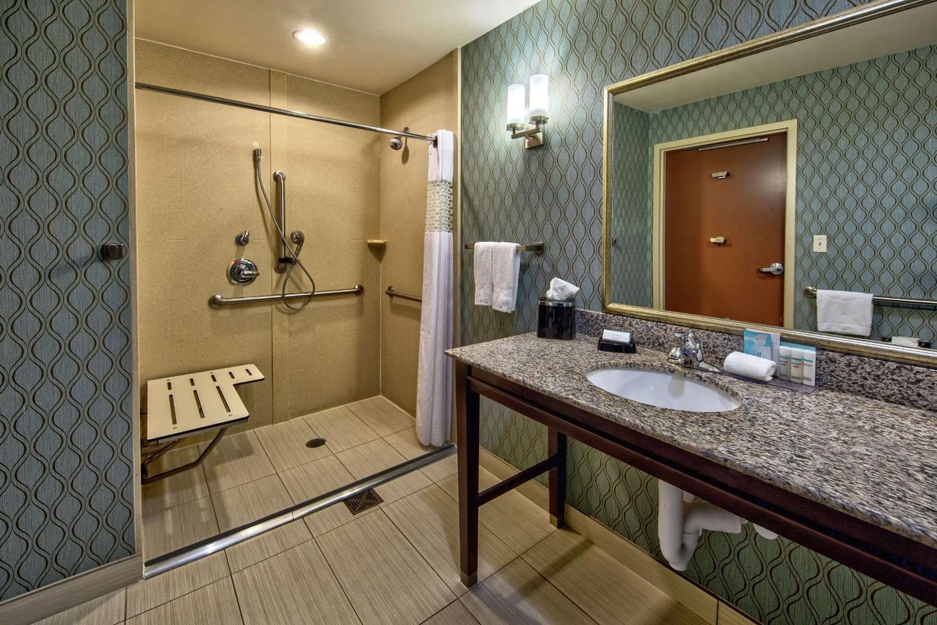 Hampton Inn & Suites Clarksville gallery photo in Clarksville, TN — image 25