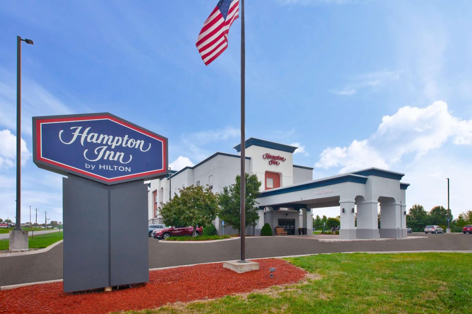 Hampton Inn Clarion interior in Clarion, PA — gallery photo 2
