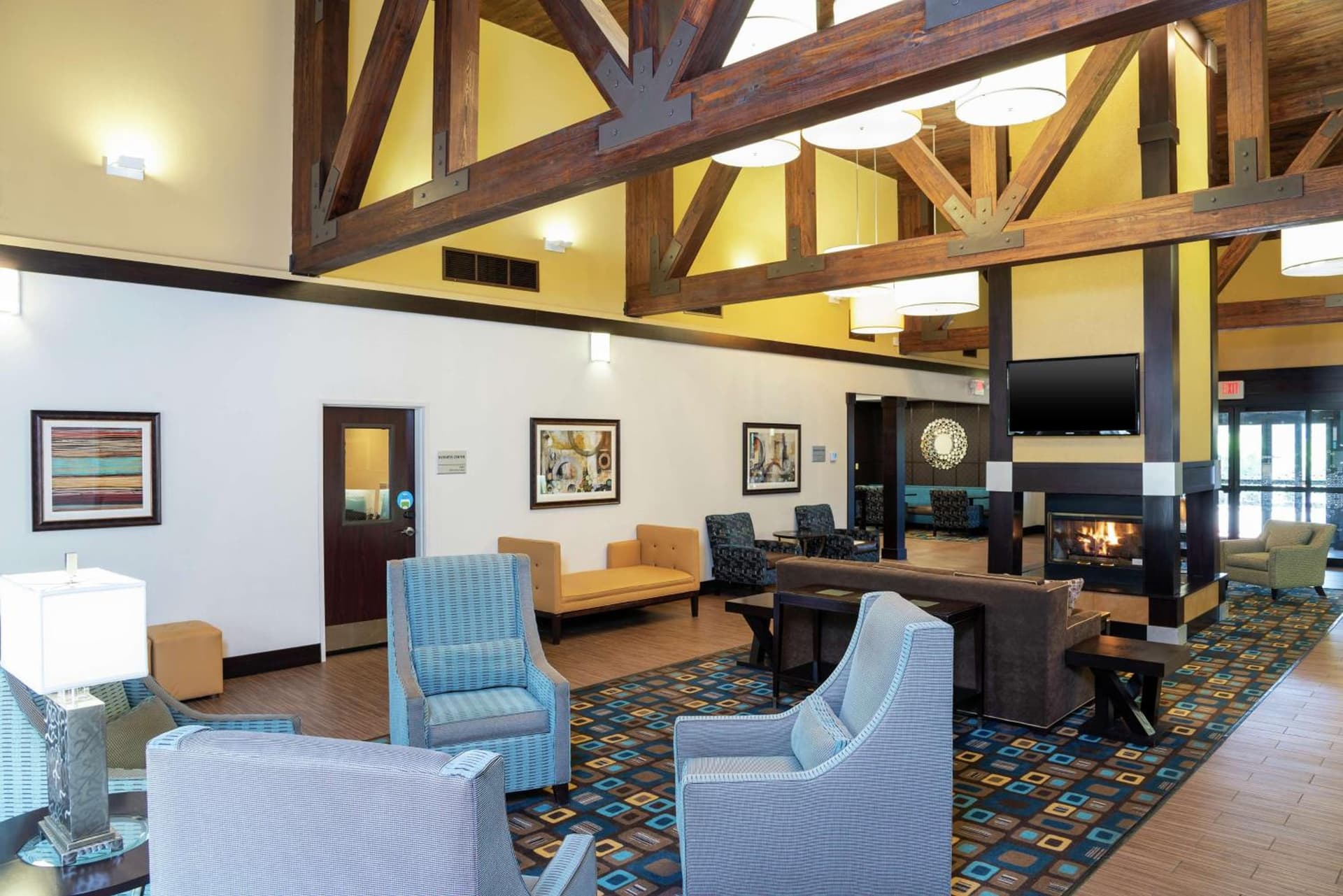 Hampton Inn & Suites Cleveland-Airport/Middleburg Heights gallery photo in Middleburg Heights, OH — image 53
