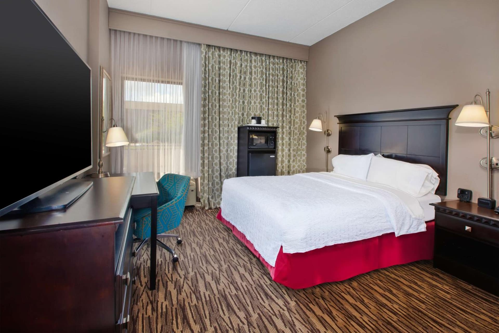 Hampton Inn & Suites Cleveland-Airport/Middleburg Heights gallery photo in Middleburg Heights, OH — image 55