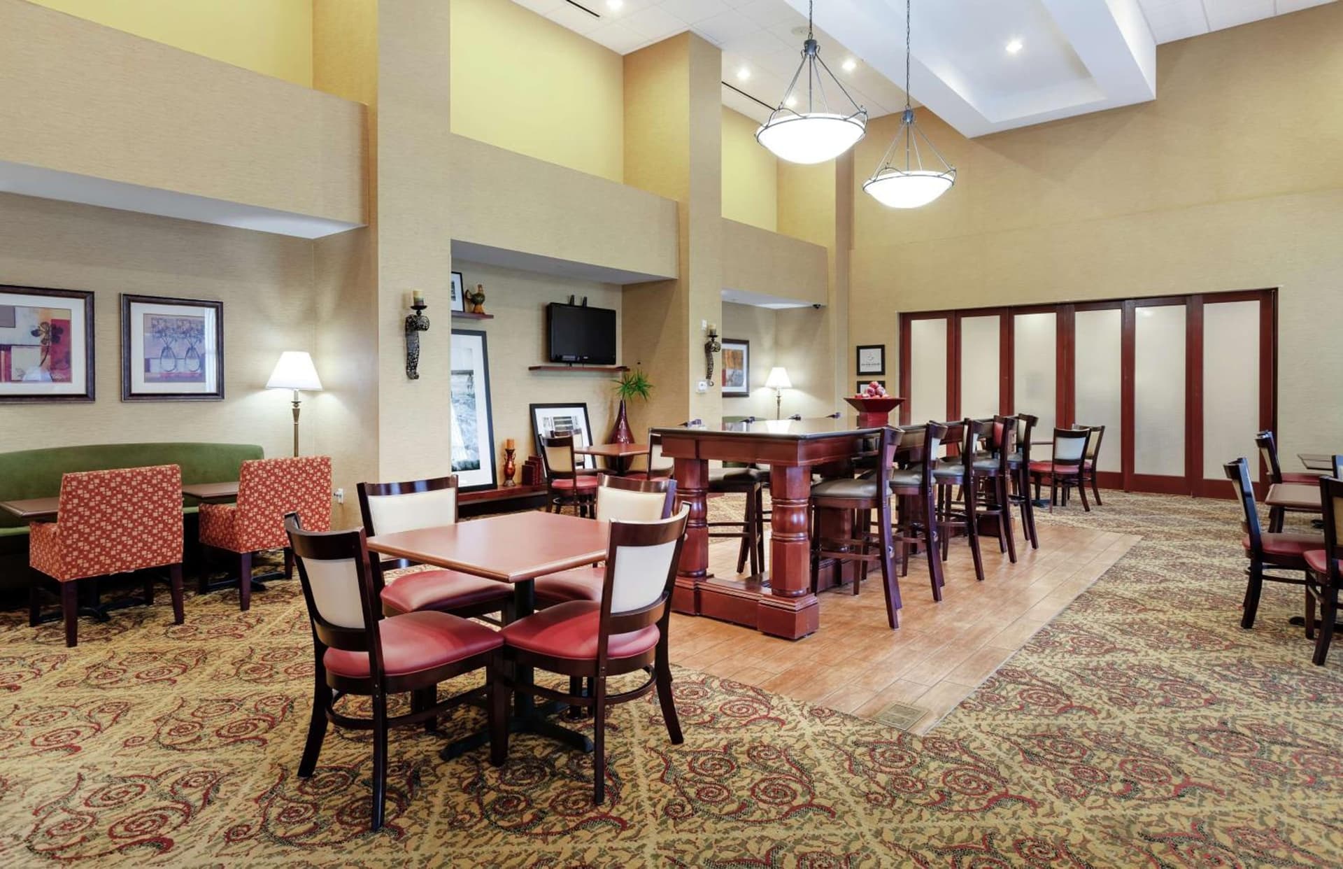Hampton Inn & Suites Port Richey gallery photo in Port Richey, FL — image 18