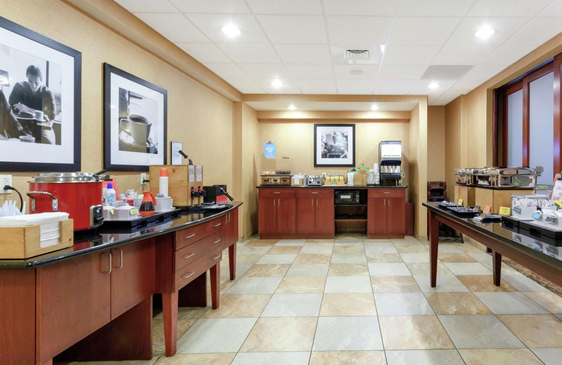 Hampton Inn & Suites Port Richey gallery photo in Port Richey, FL — image 13