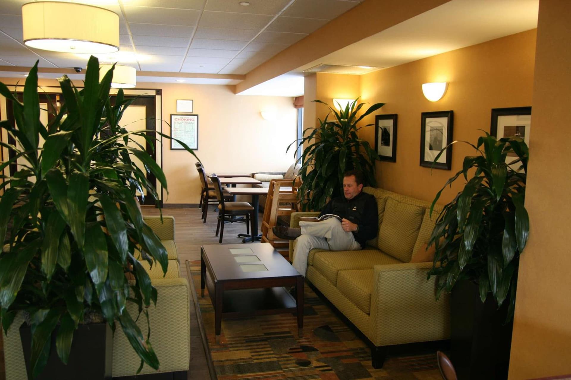 Hampton Inn Long Island/Commack gallery photo in Commack, NY — image 5