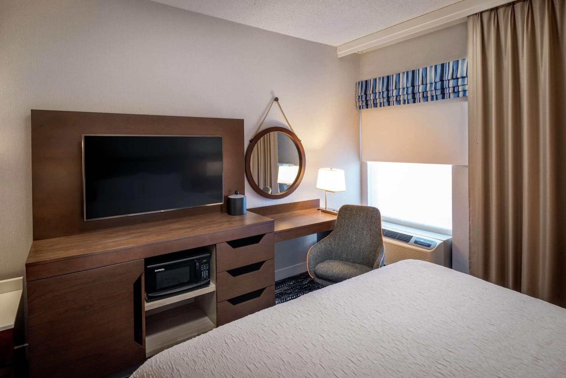Hampton Inn Long Island/Commack gallery photo in Commack, NY — image 4