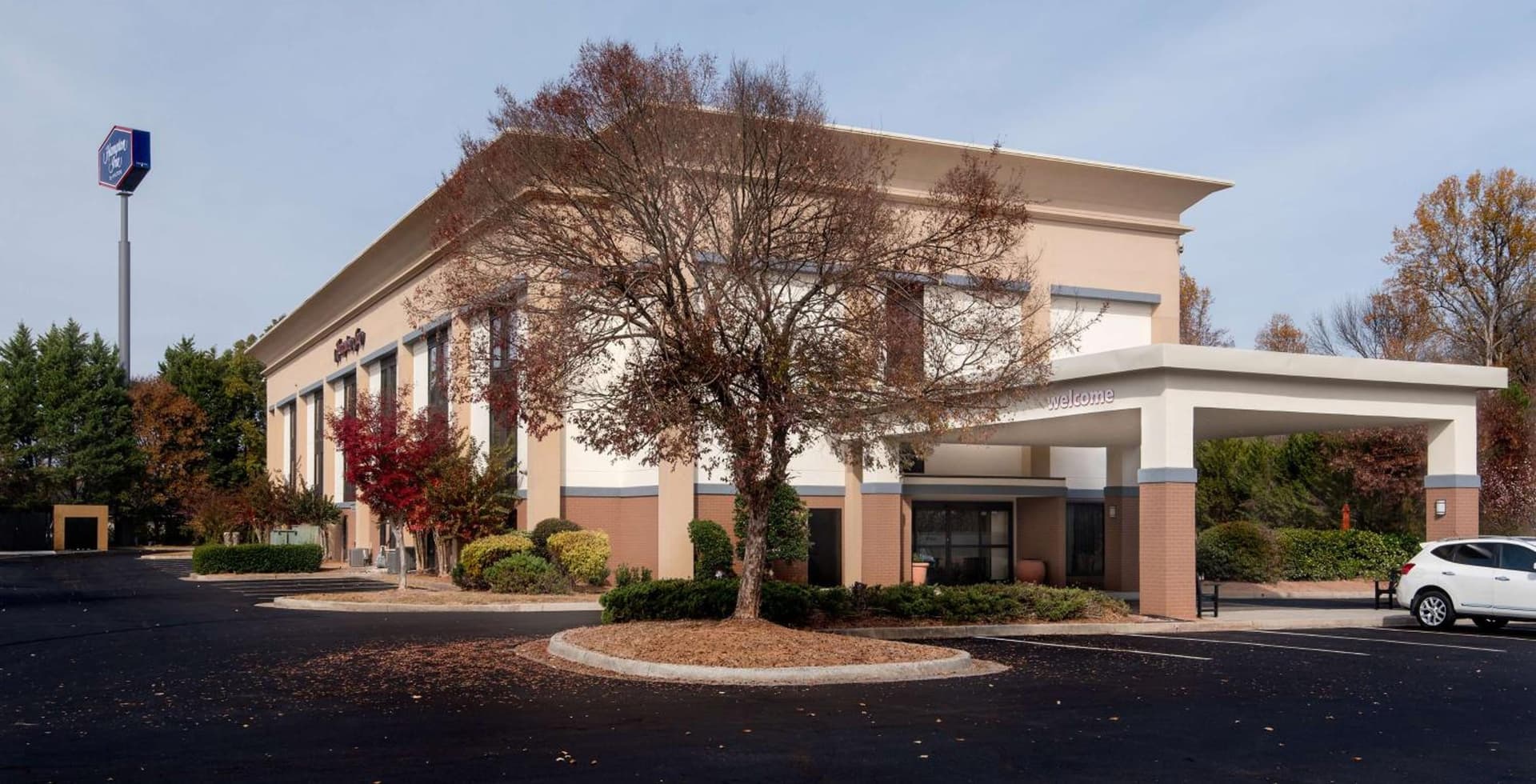 Hampton Inn Commerce featured exterior or lobby in Commerce, GA — similar hotel