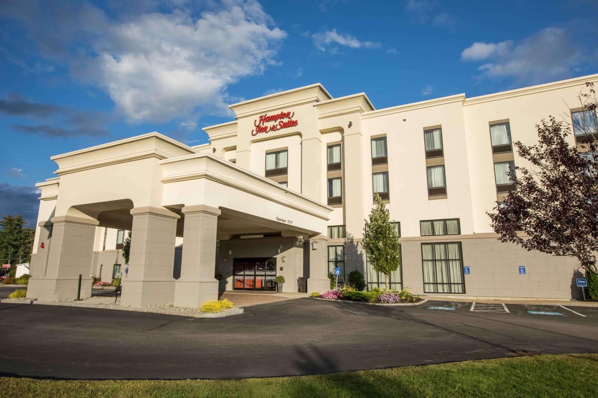 Hampton Inn & Suites Tilton featured exterior or lobby in Tilton, NH — similar hotel