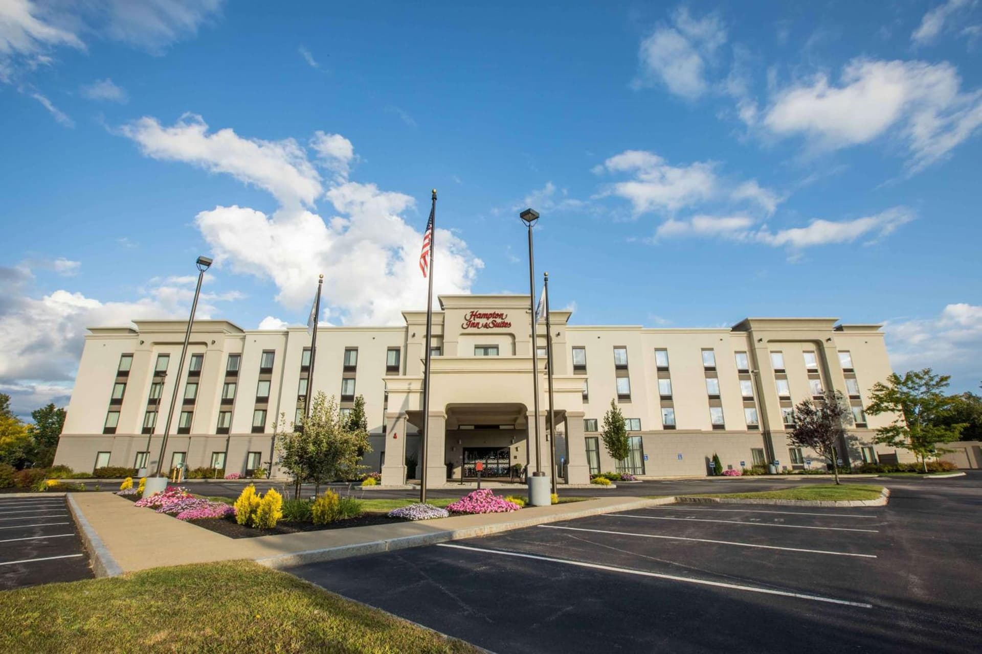 Hampton Inn & Suites Tilton property views in Tilton, NH — gallery photo 3