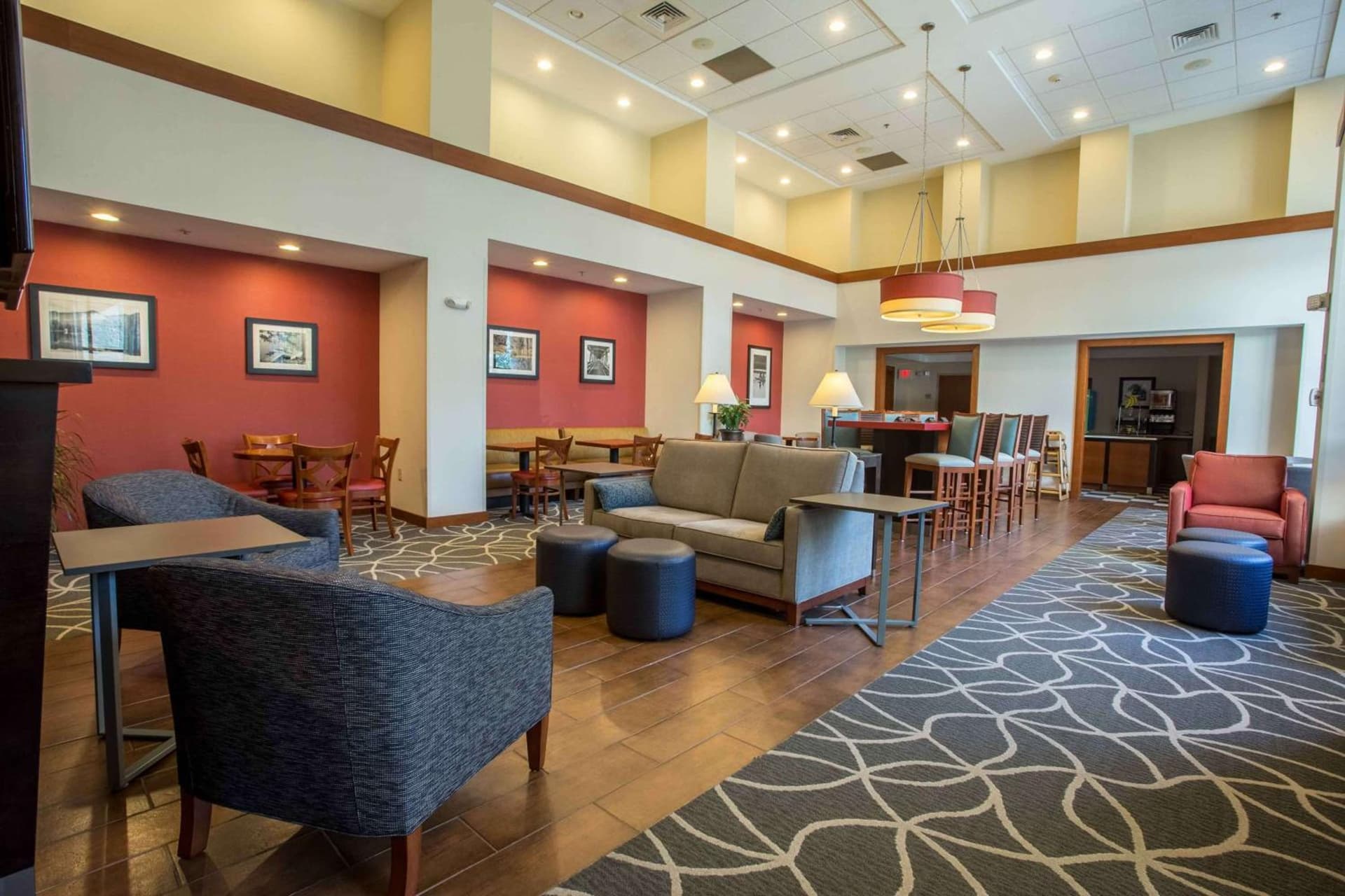 Hampton Inn & Suites Tilton gallery photo in Tilton, NH — image 5